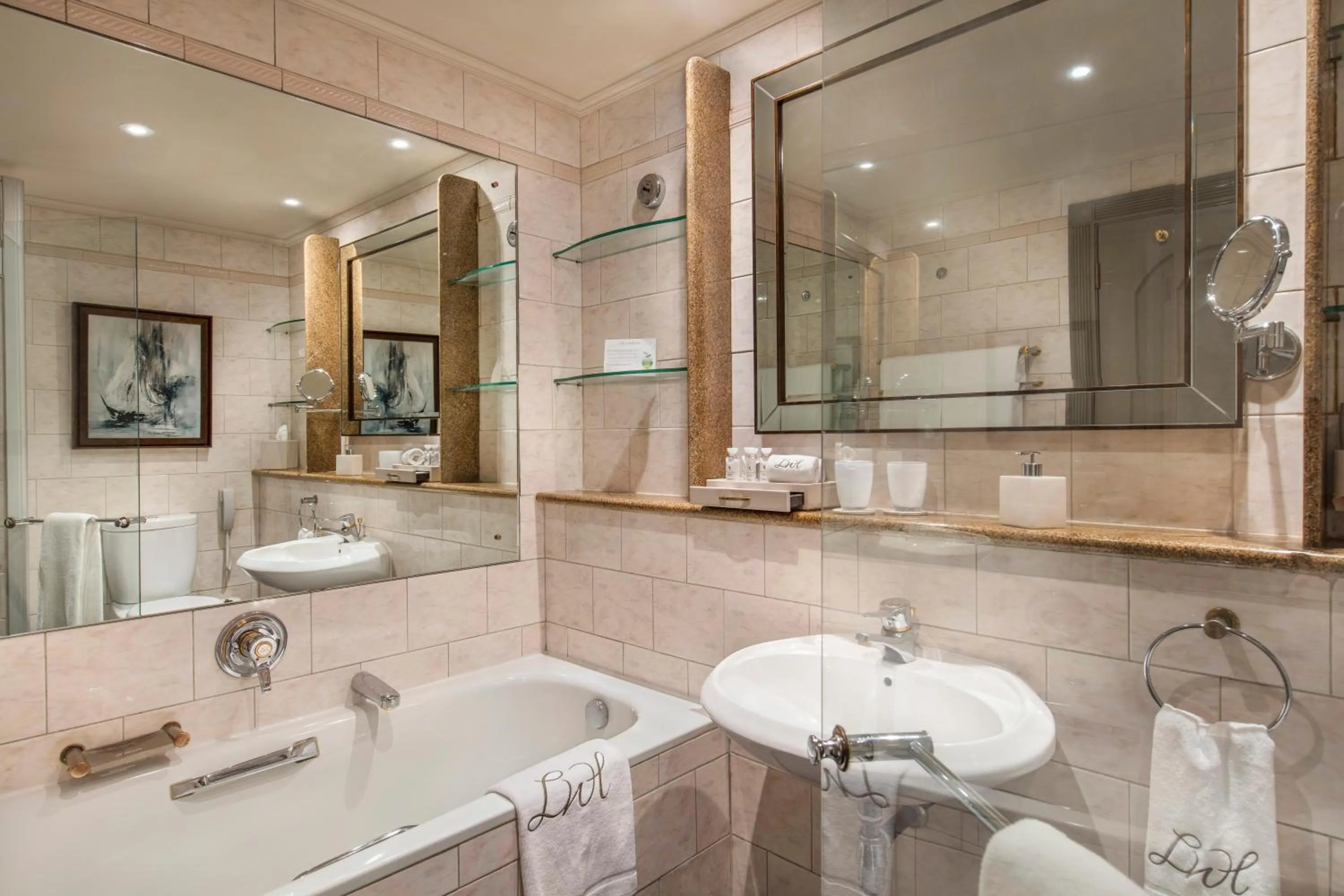 Classic Room - single occupancy in Labourdonnais Waterfront Hotel