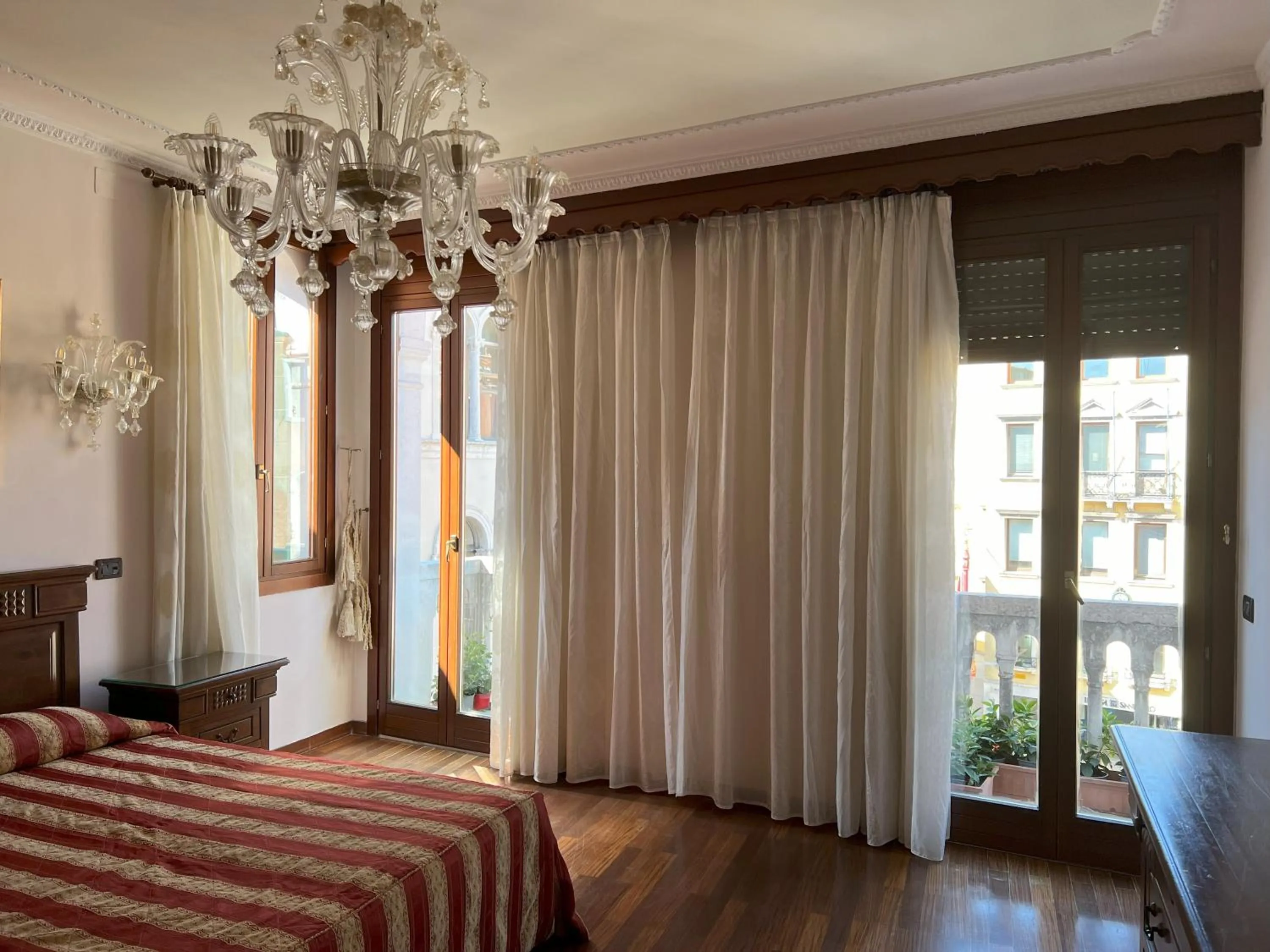 Two-Bedroom Apartment with Terrace in Hotel San Luca Venezia