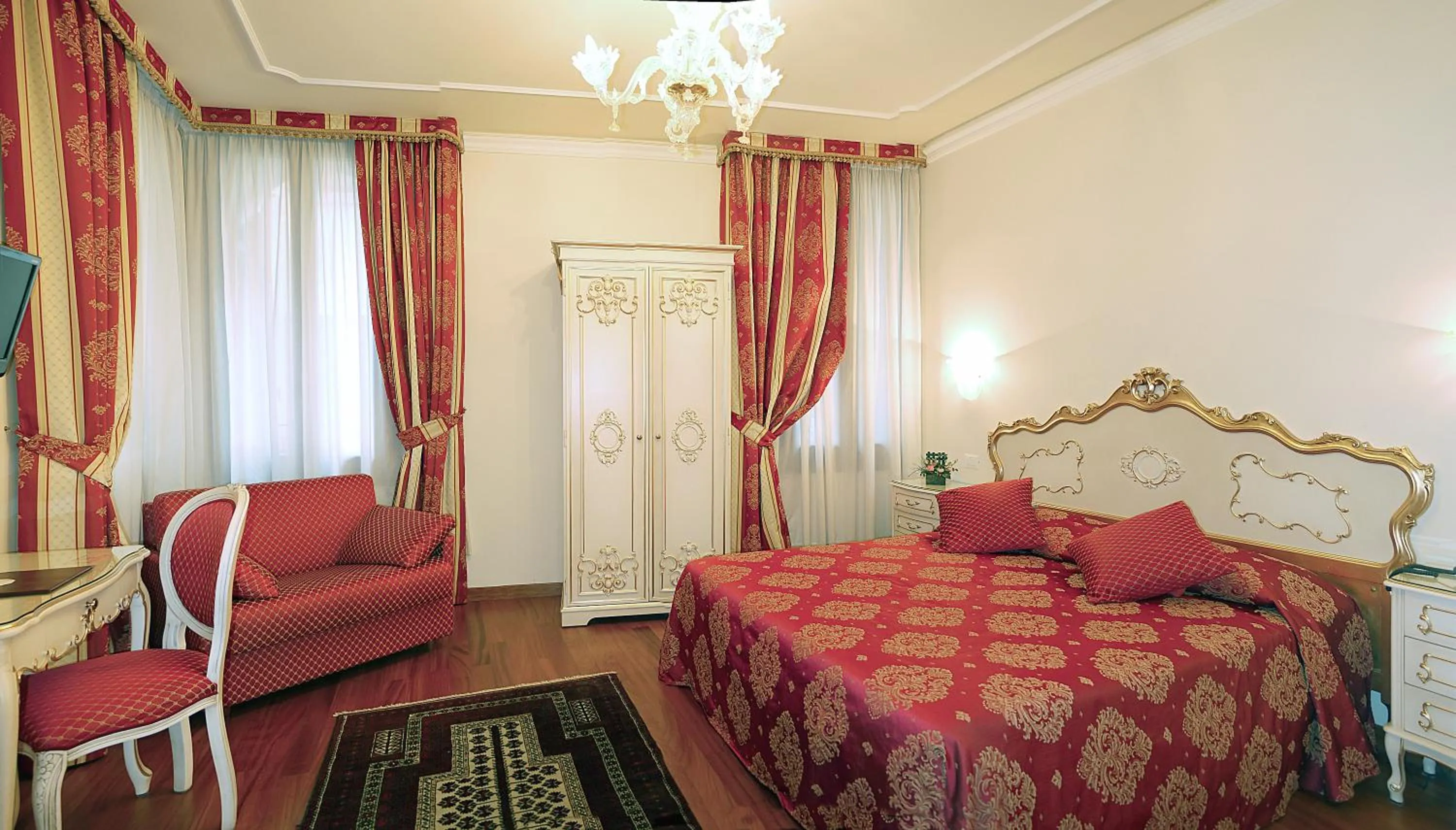 Double Room in Hotel San Luca Venezia