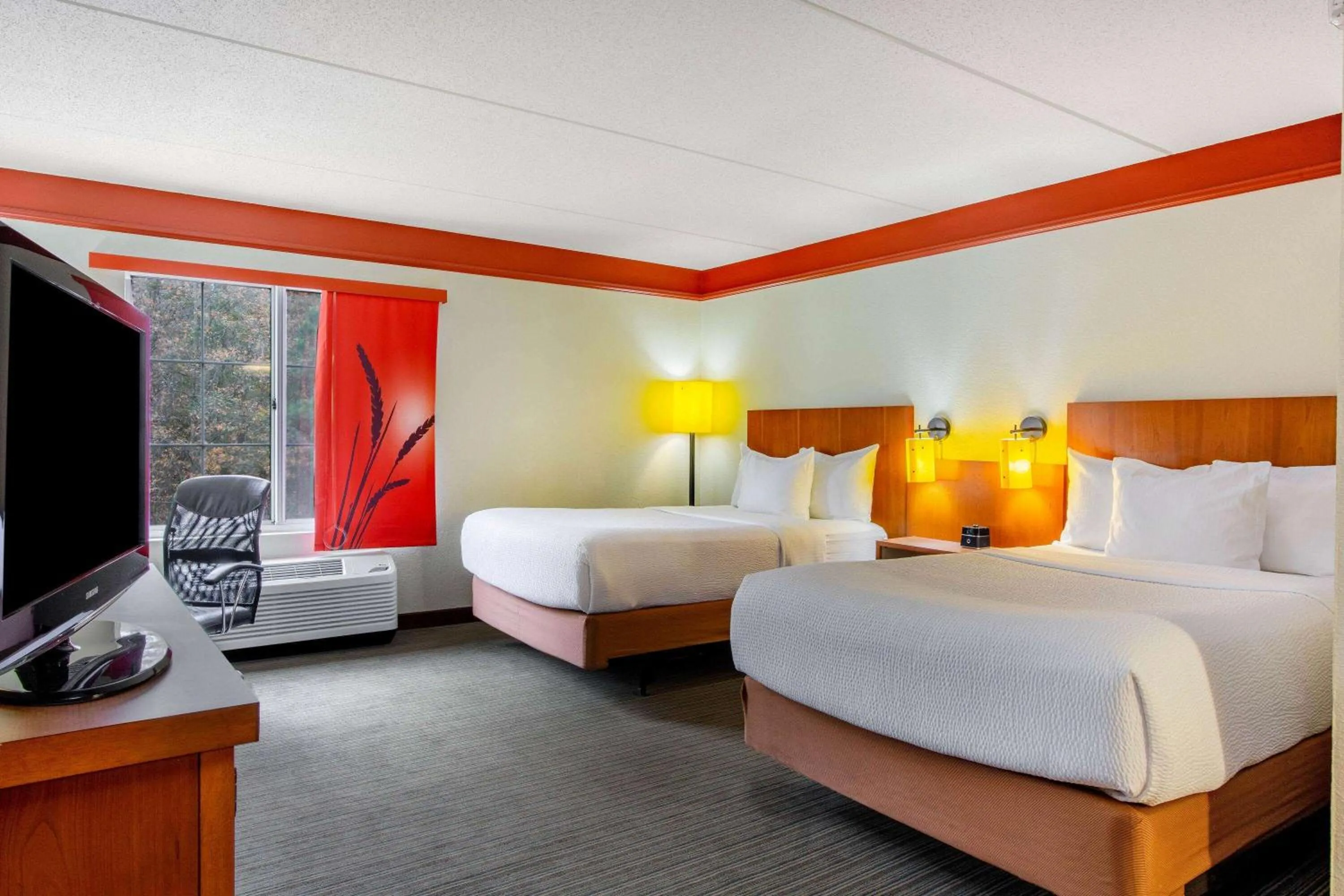 Double Room with Two Double Beds - Mobility/Hearing Accessible - Non-Smoking in La Quinta by Wyndham Raleigh Crabtree