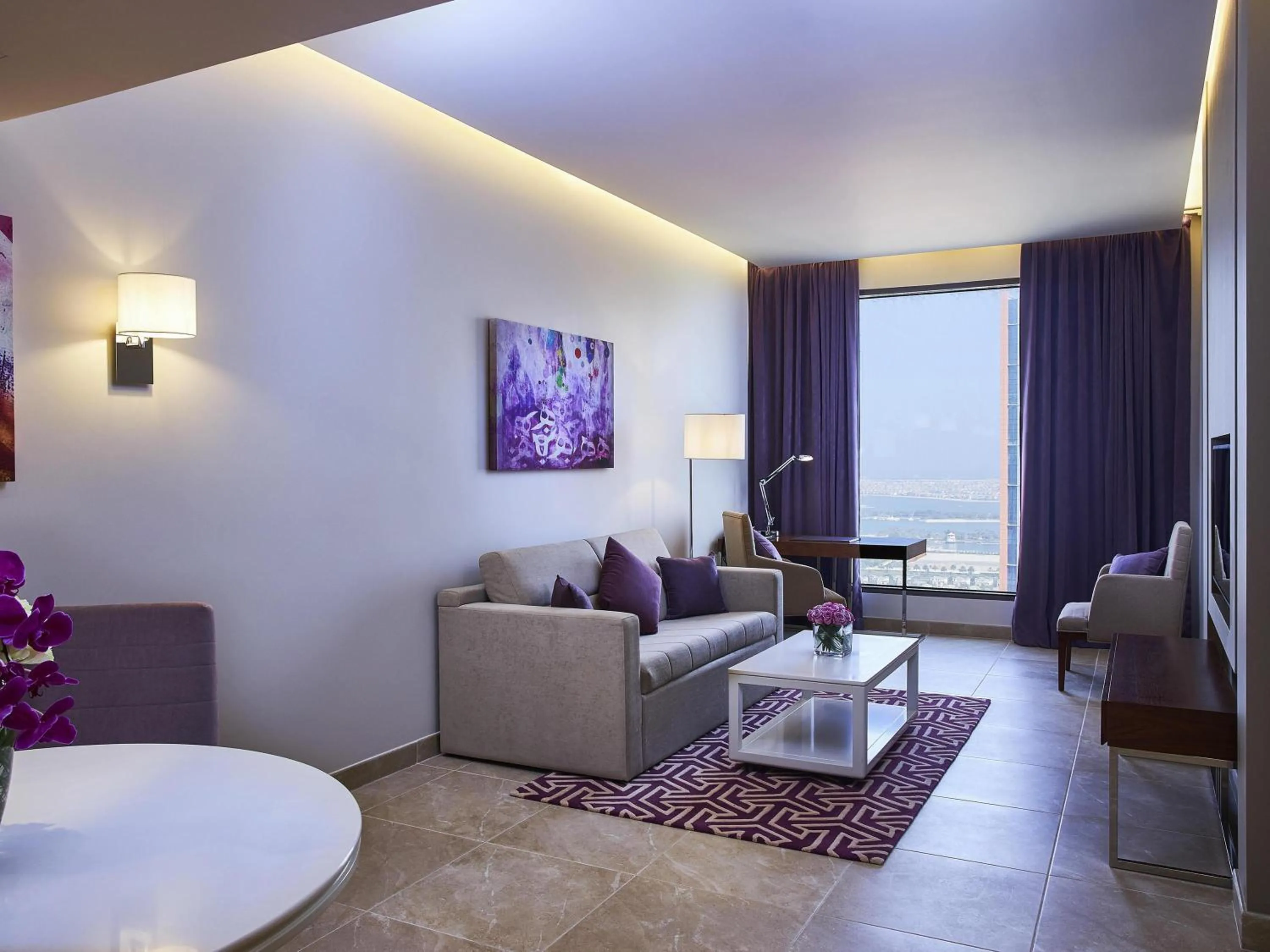 One-Bedroom Suite Skyline View King OR Twin - Next to Metro Station, Free Shuttle Beach Transfer in Mercure Dubai Barsha Heights Hotel Suites And Apartments