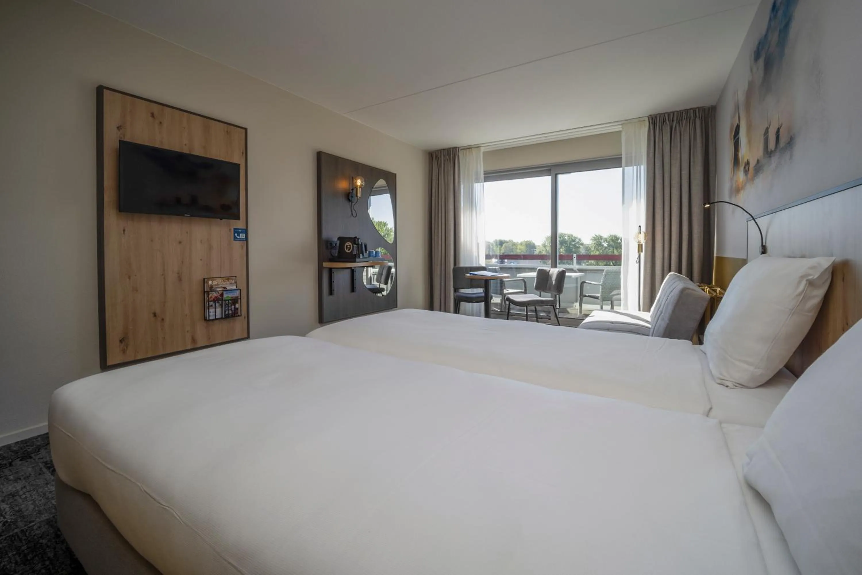 Standard Double Room with Balcony in Fletcher Hotel-Restaurant Leidschendam – Den Haag