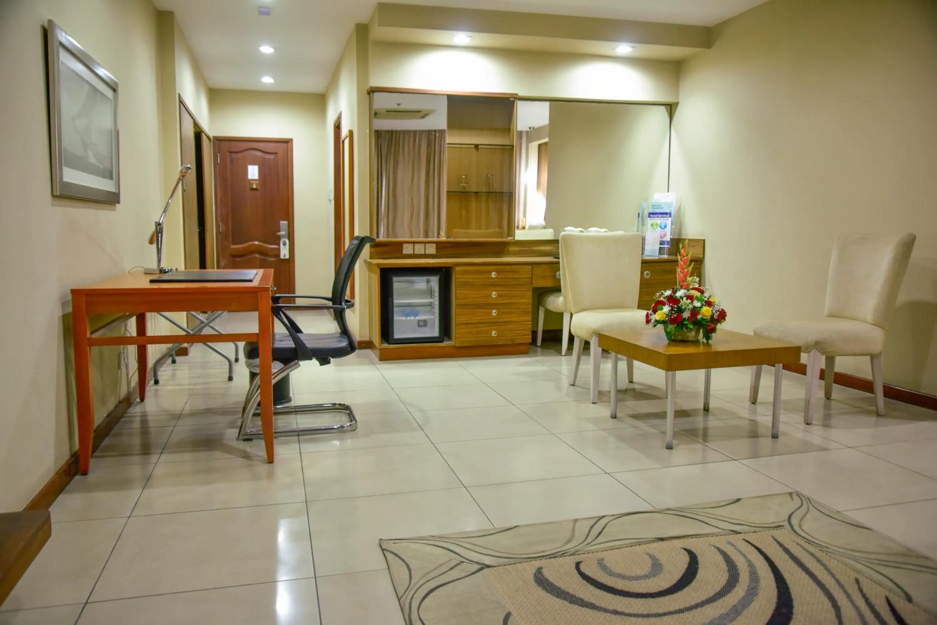 Executive King Room - single occupancy in Harbour View Suites