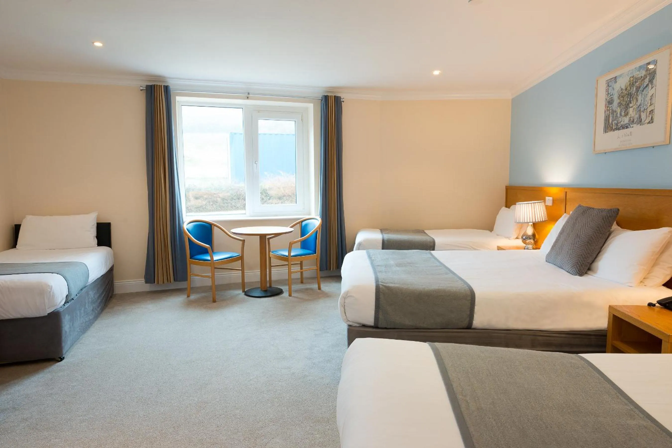 Superior Family Room in Hotel Ceann Sibeal