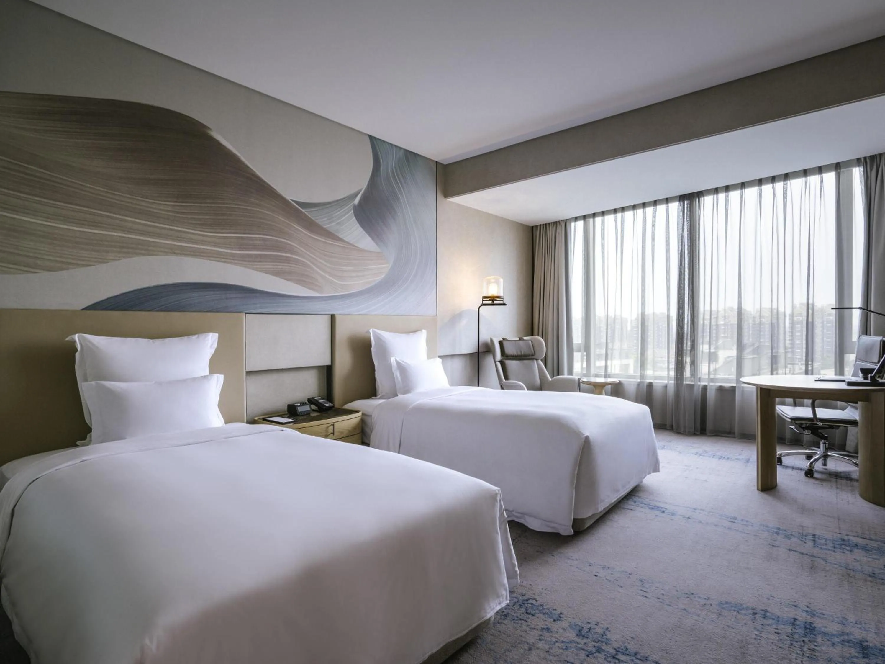 Deluxe Twin Room with City View - High Floor in Pullman Shanghai Qingpu Excellence