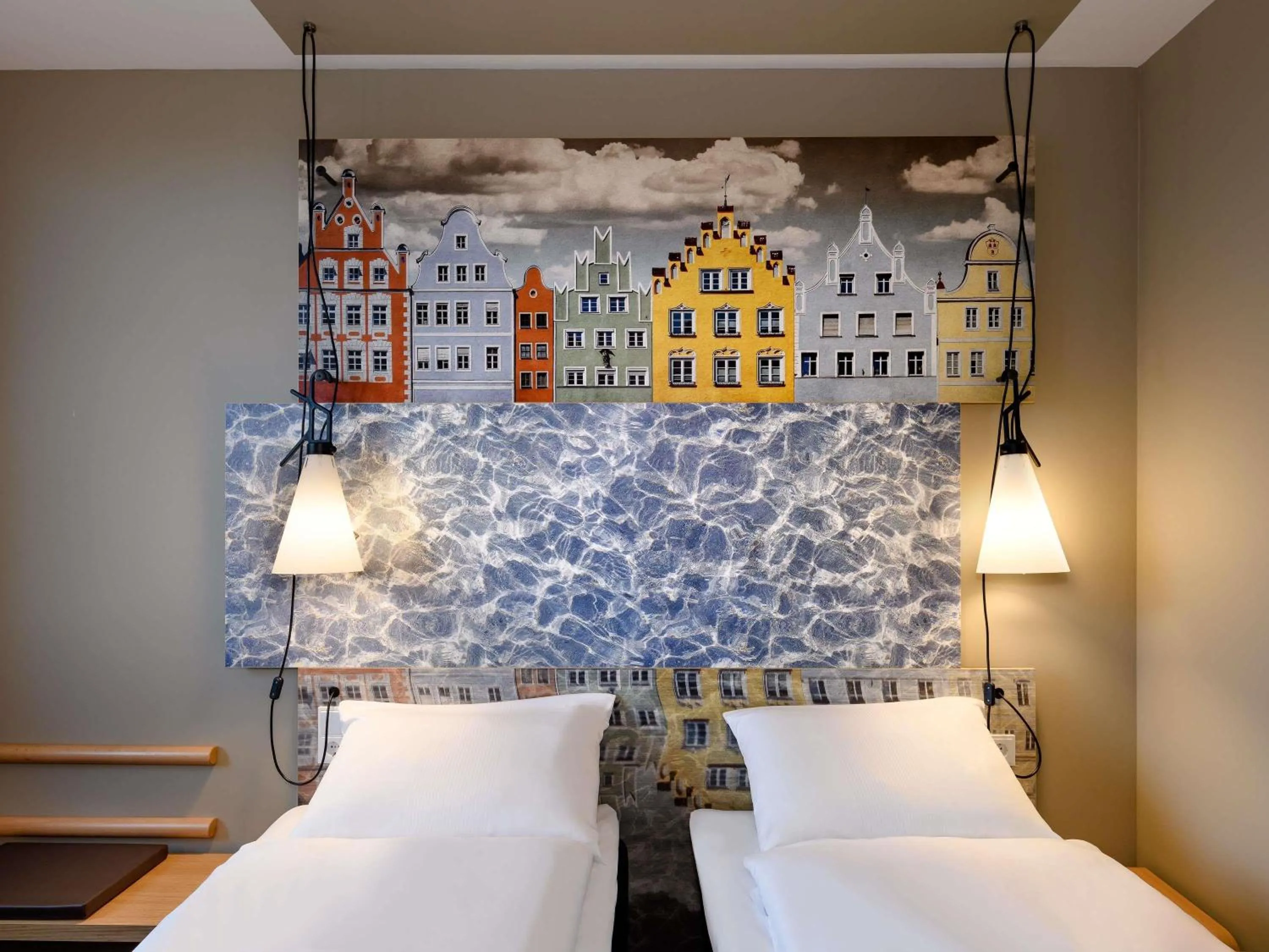 Superior Twin Room in ibis Landshut City