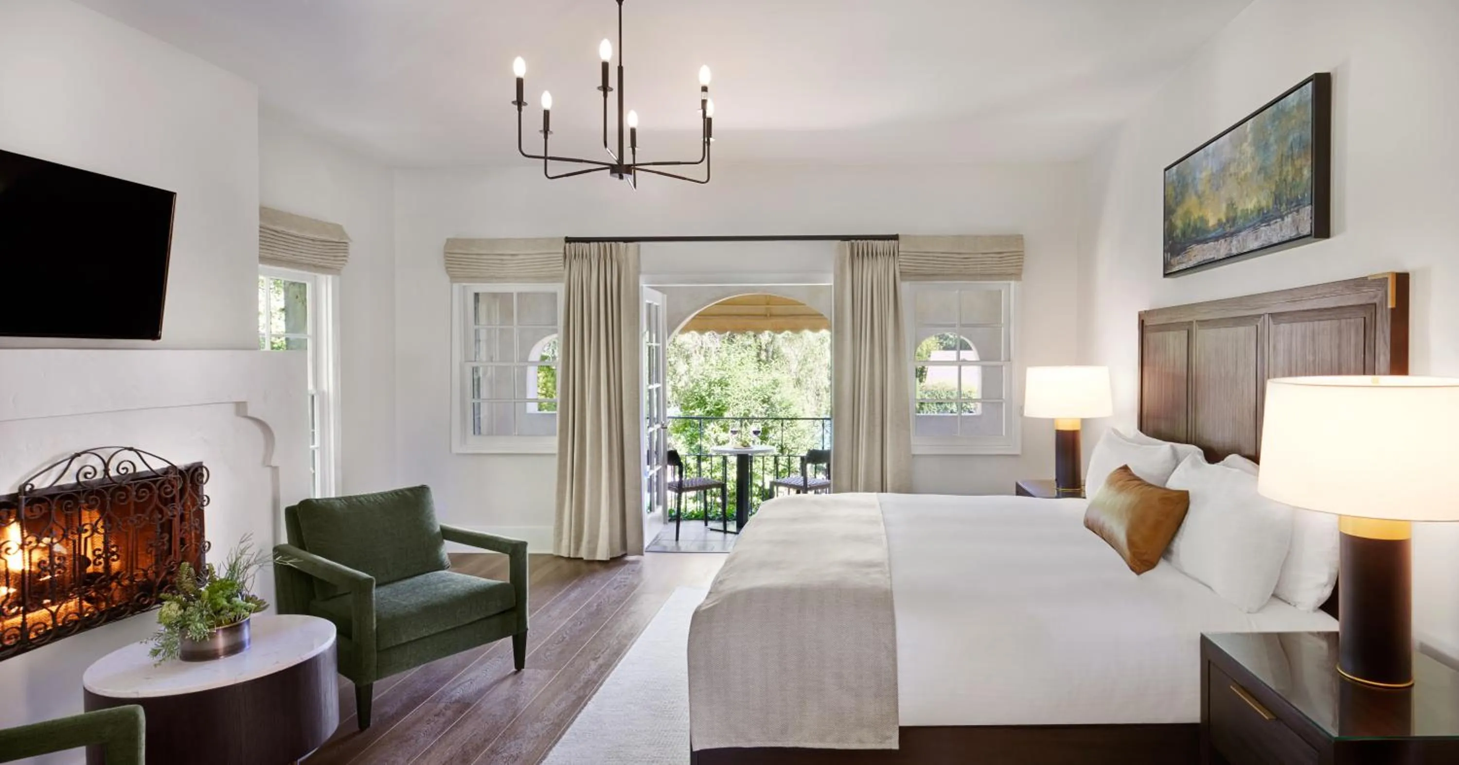 Garden King + Balcony in Kenwood Inn & Spa