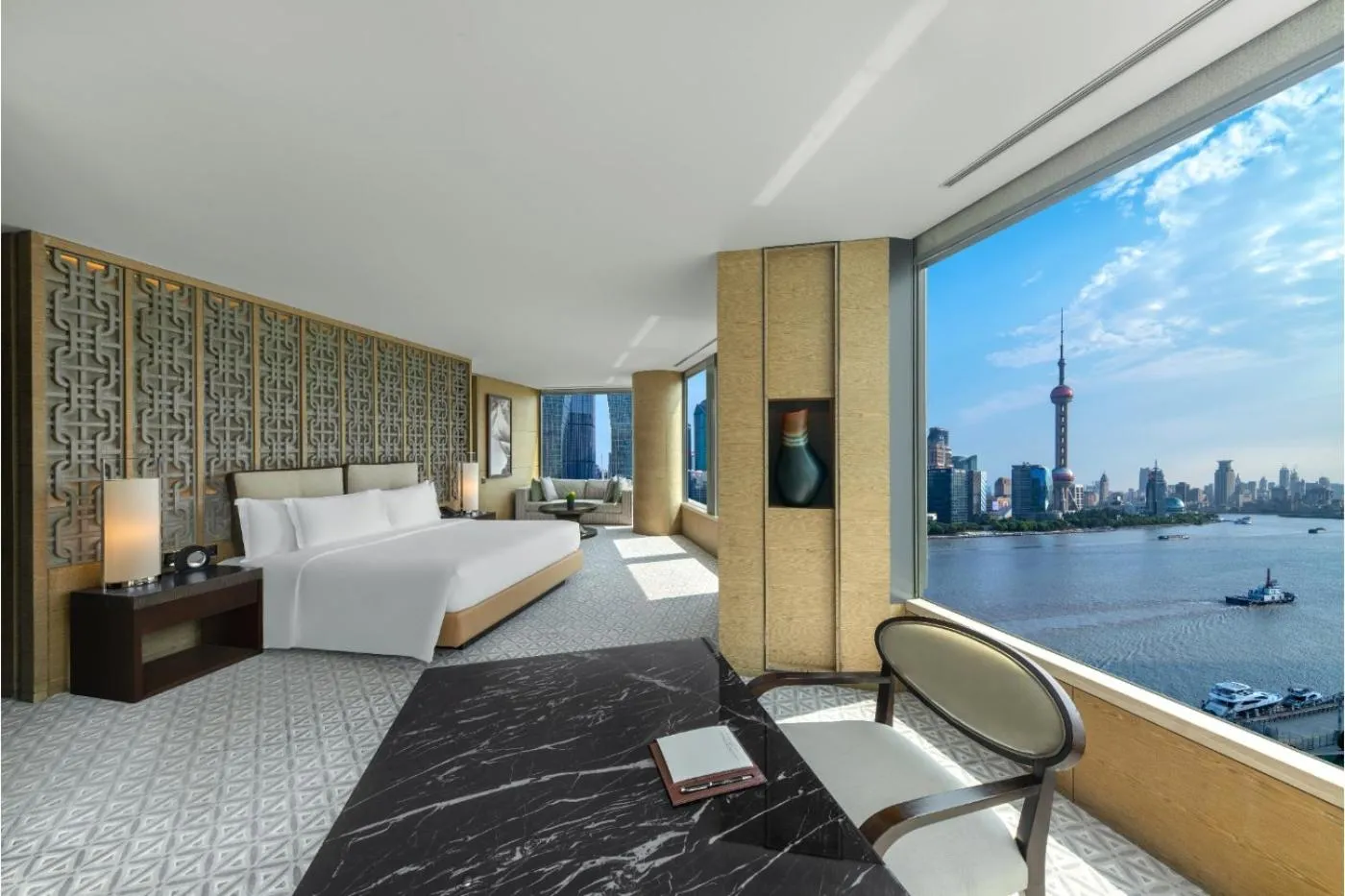 Bund Junior Suite in Banyantree Shanghai On the Bund - Tales rooftop bar boasts a jaw-dropping panoramic vista