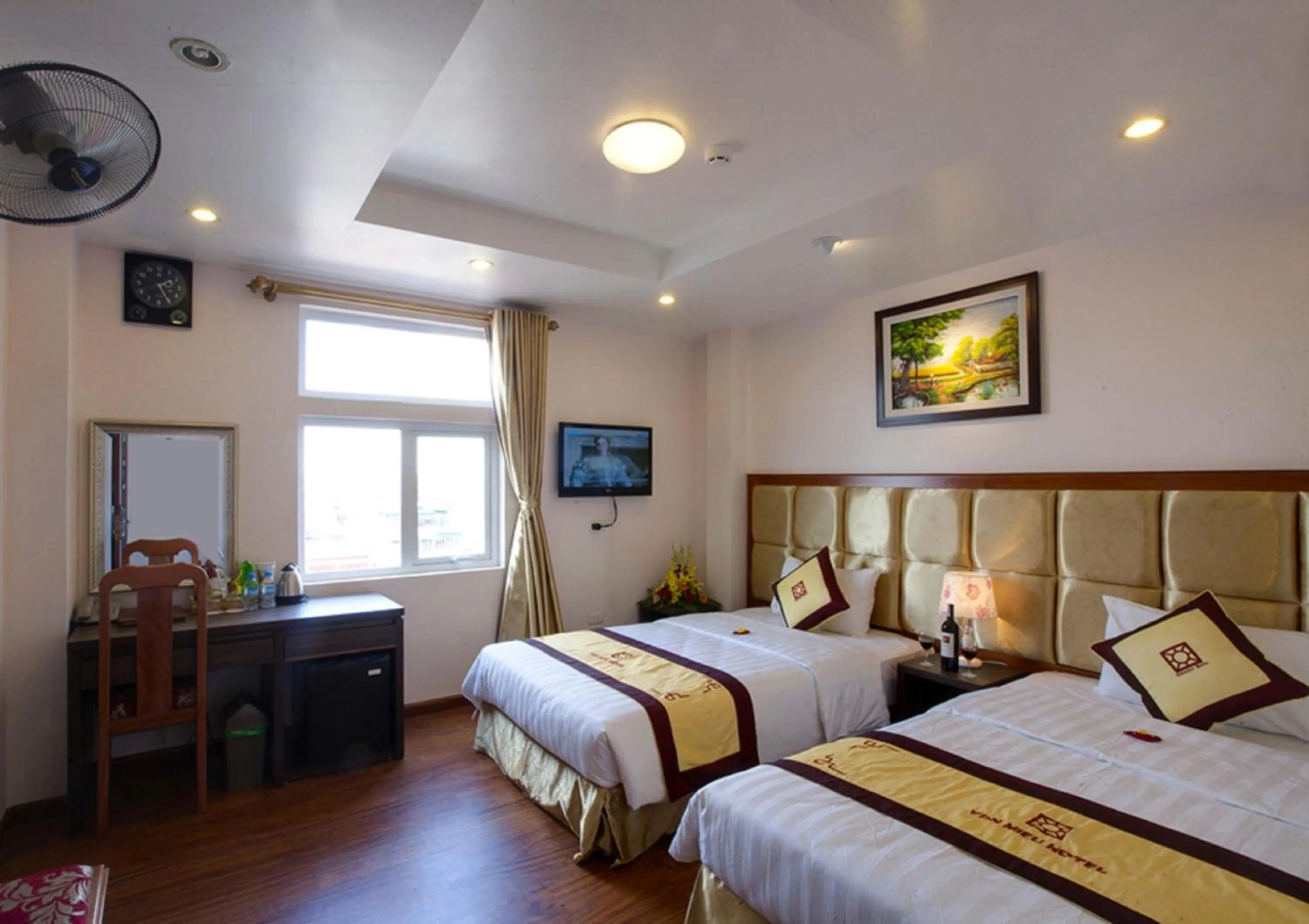 Deluxe Double or Twin Room in Van Mieu 2 Hotel