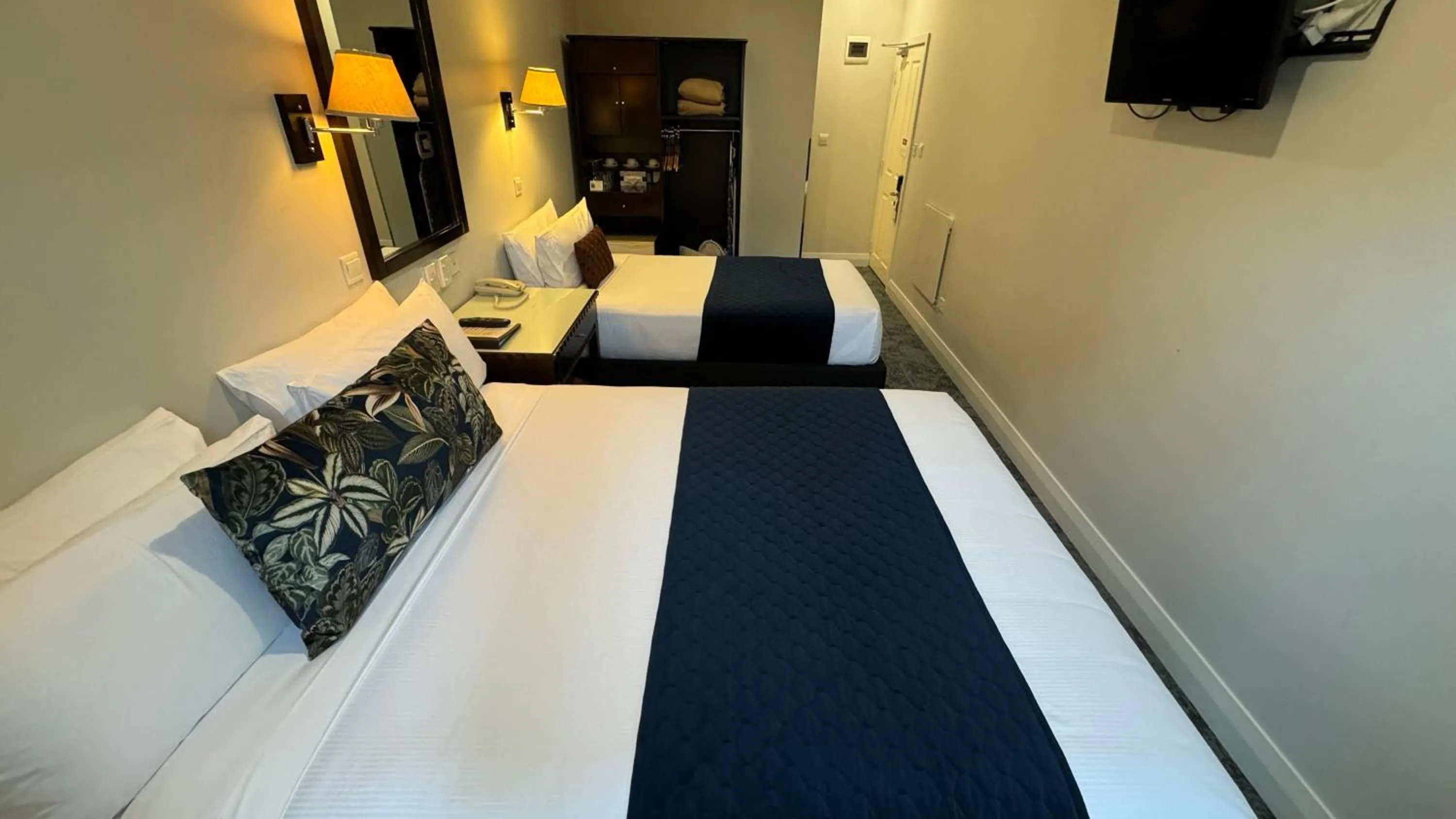 Twin Room in Trinity Hotel