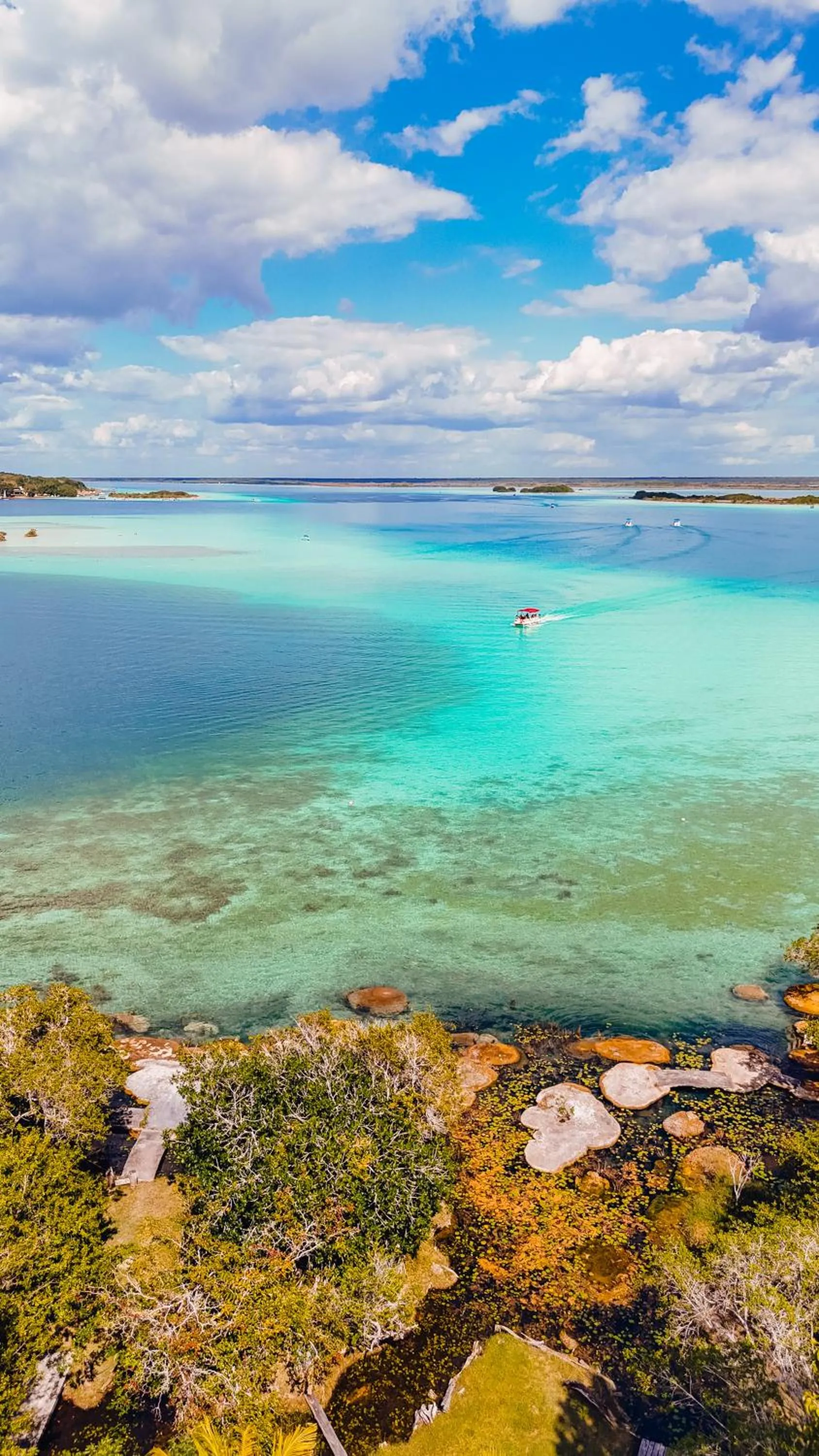 King Room with Lake View in Azulea Bacalar Hotel & Spa - Lagoon Front