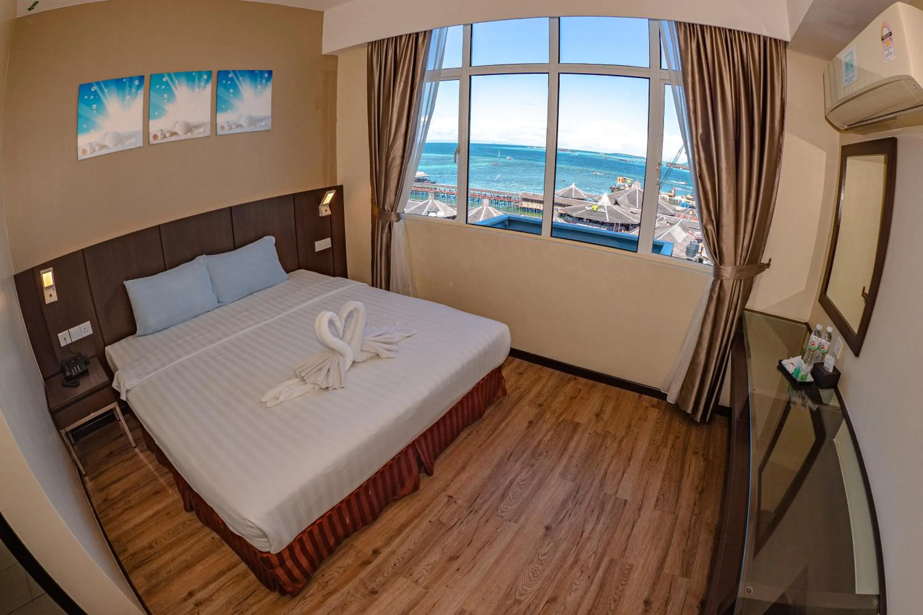 Seaview King without Balcony in Wave View Hotel