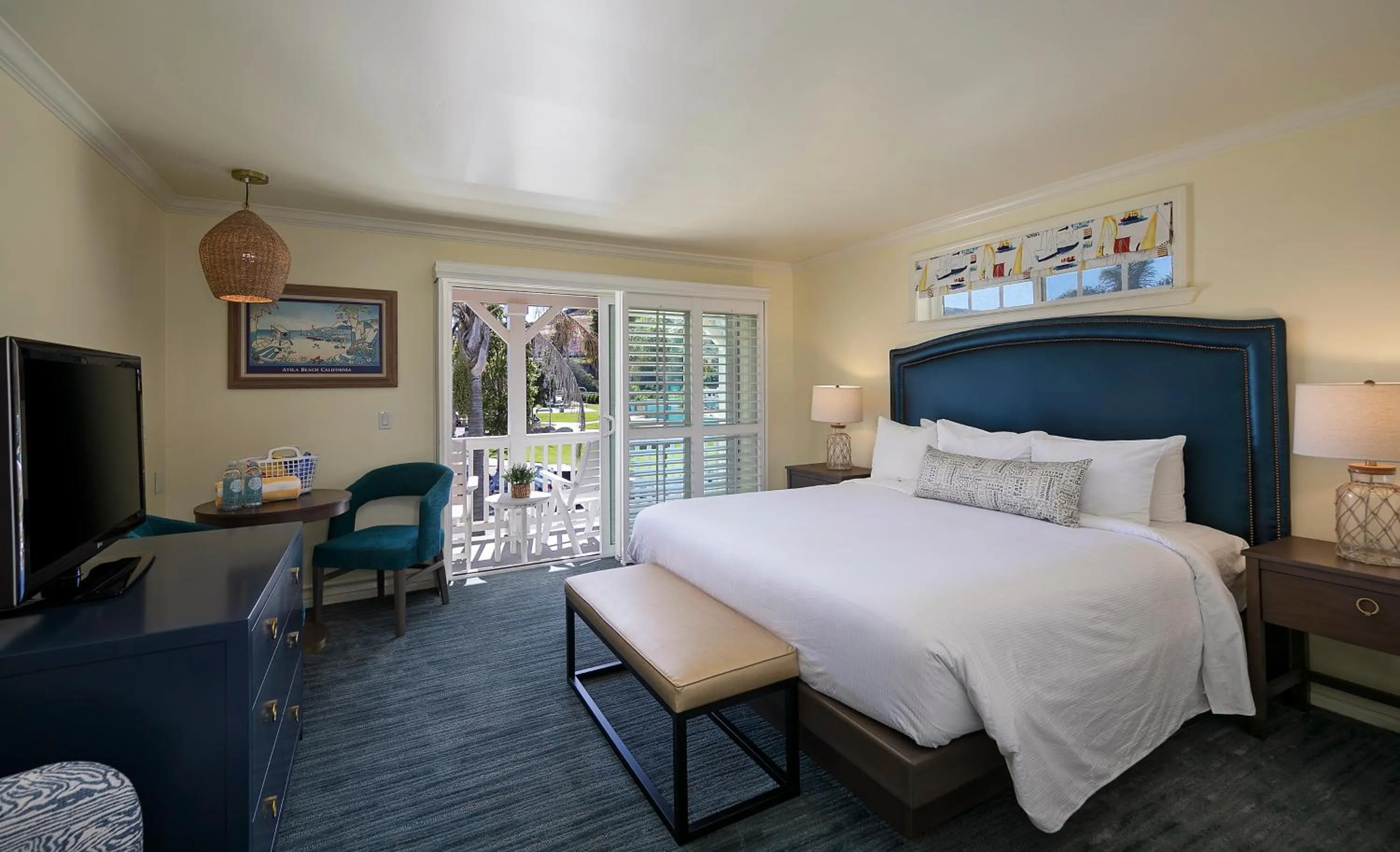 King Suite with Park View in Avila Lighthouse Suites