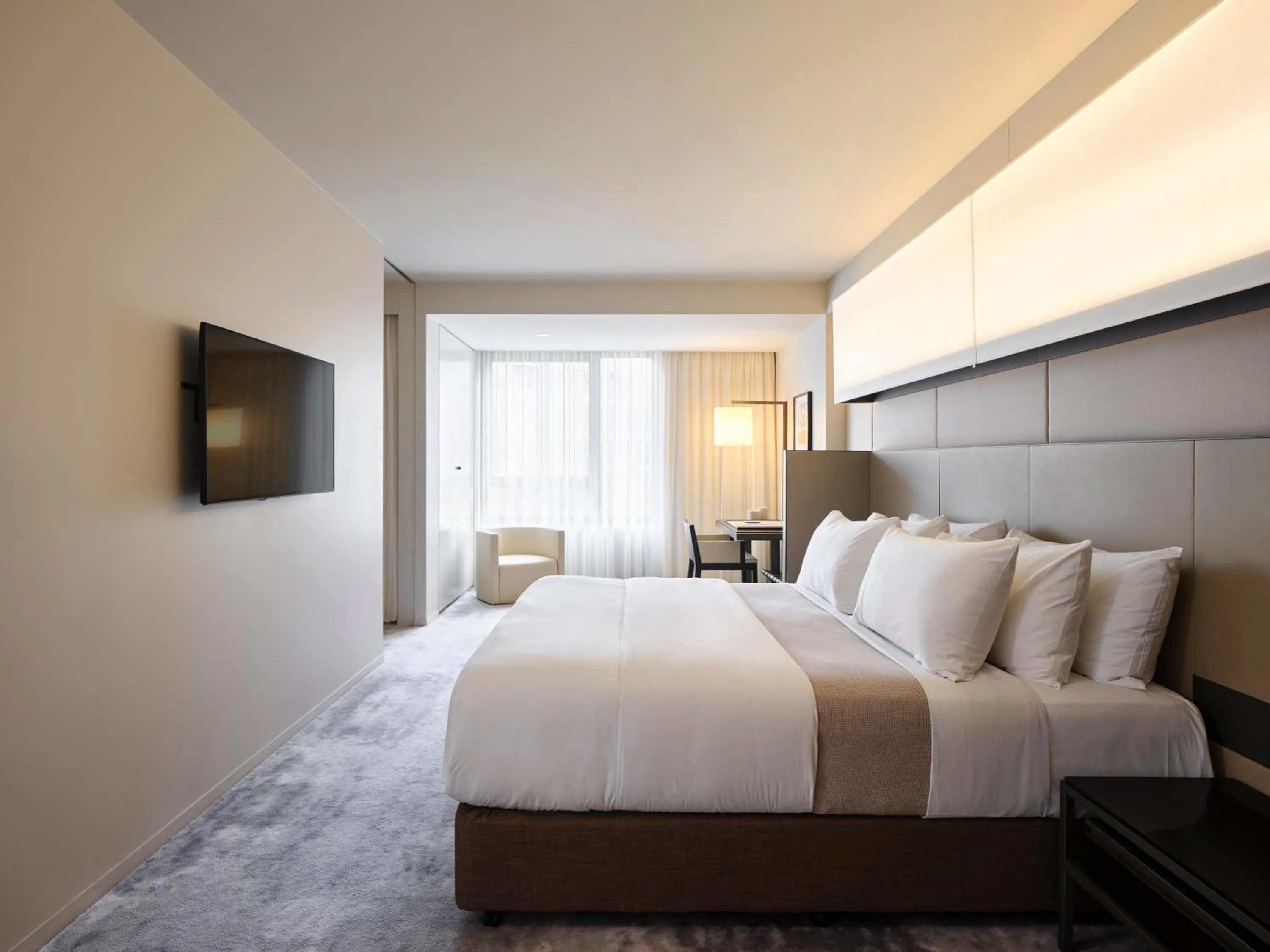 Deluxe King Suite in Hotel Realm