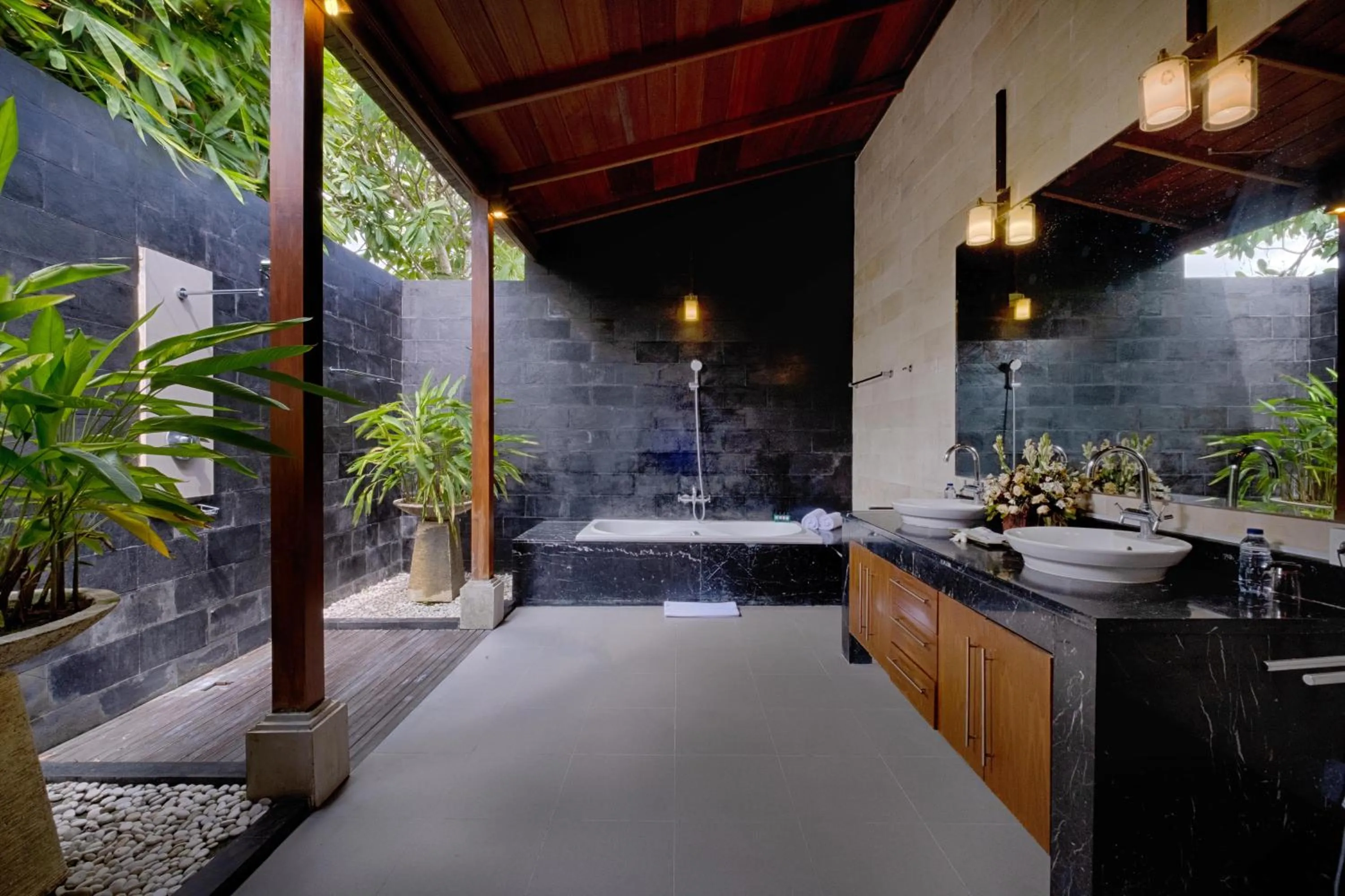 Luxury Six-Bedroom Villa with Private Pool and Garden in Ketewel Villa by Sanga Sanga Hospitality