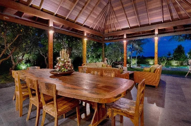 One-Bedroom Suite with Shared Pool in Ketewel Villa by Sanga Sanga Hospitality