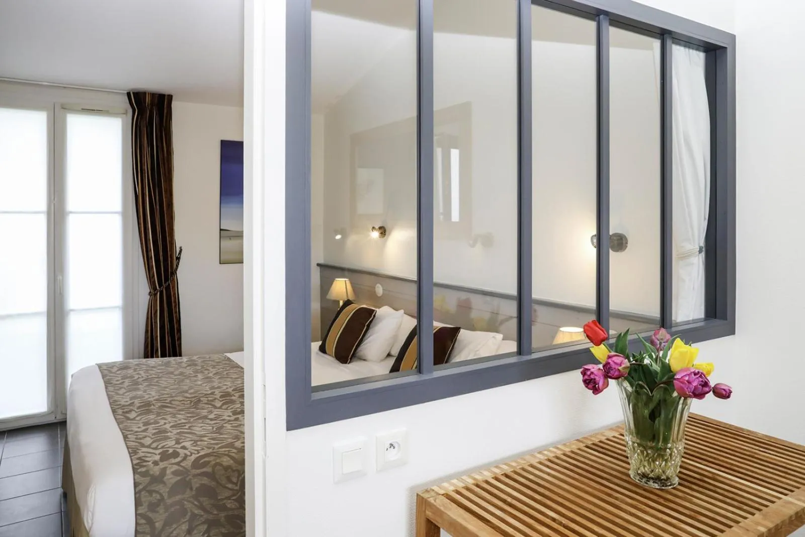 Garden Side Suite in Hôtel Les Vignes de la Chapelle, "The Originals Relais"