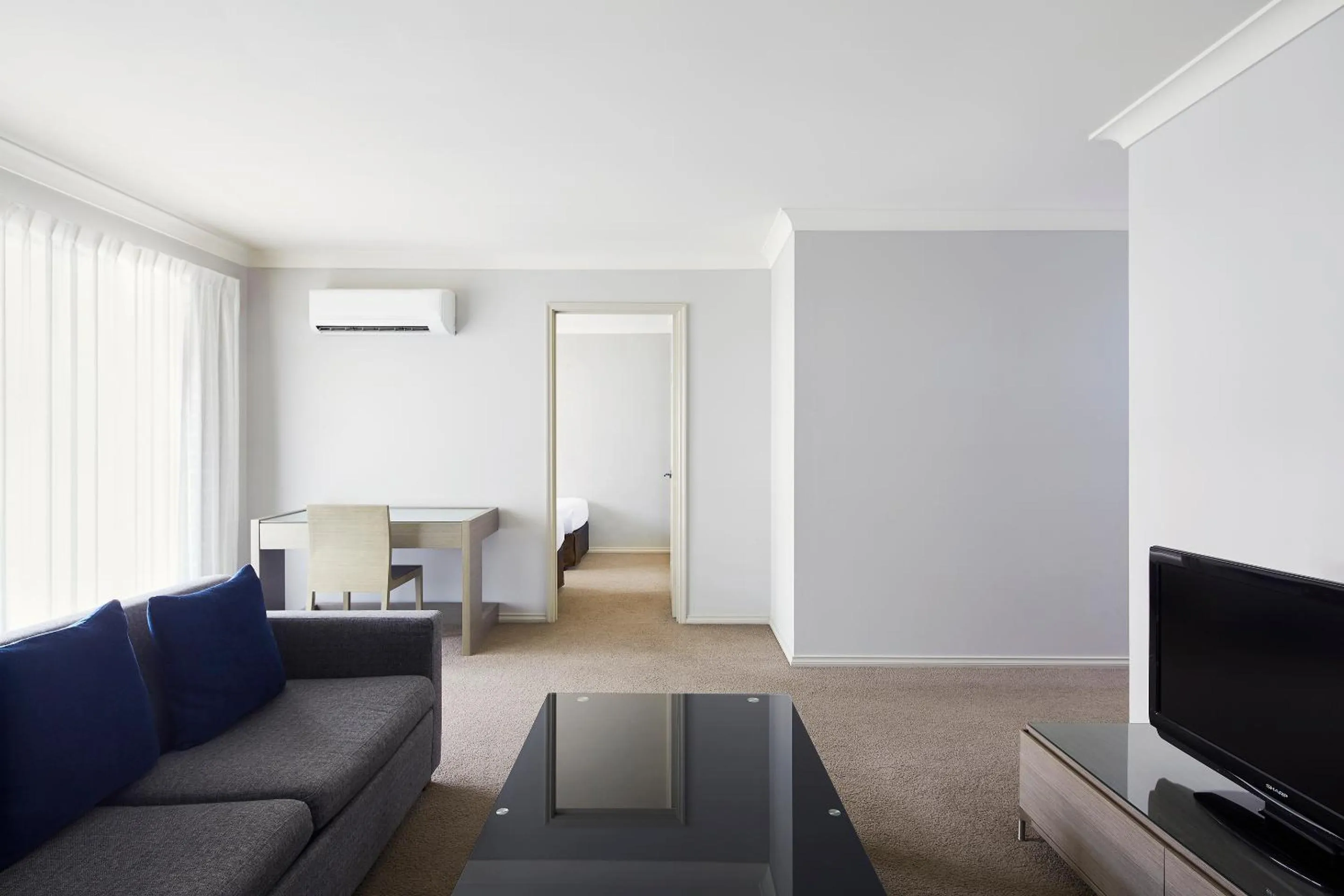 Two-Bedroom Deluxe Apartment in Pinnacle Apartments