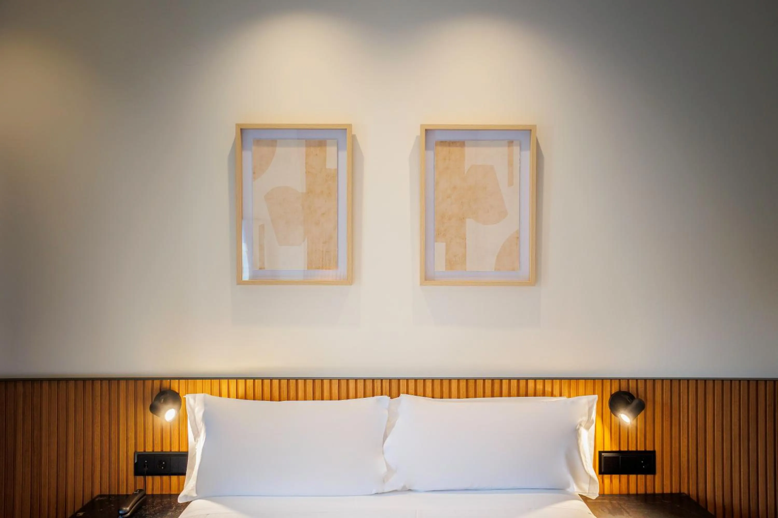 Comfort Double Room in Hotel Acta Madfor