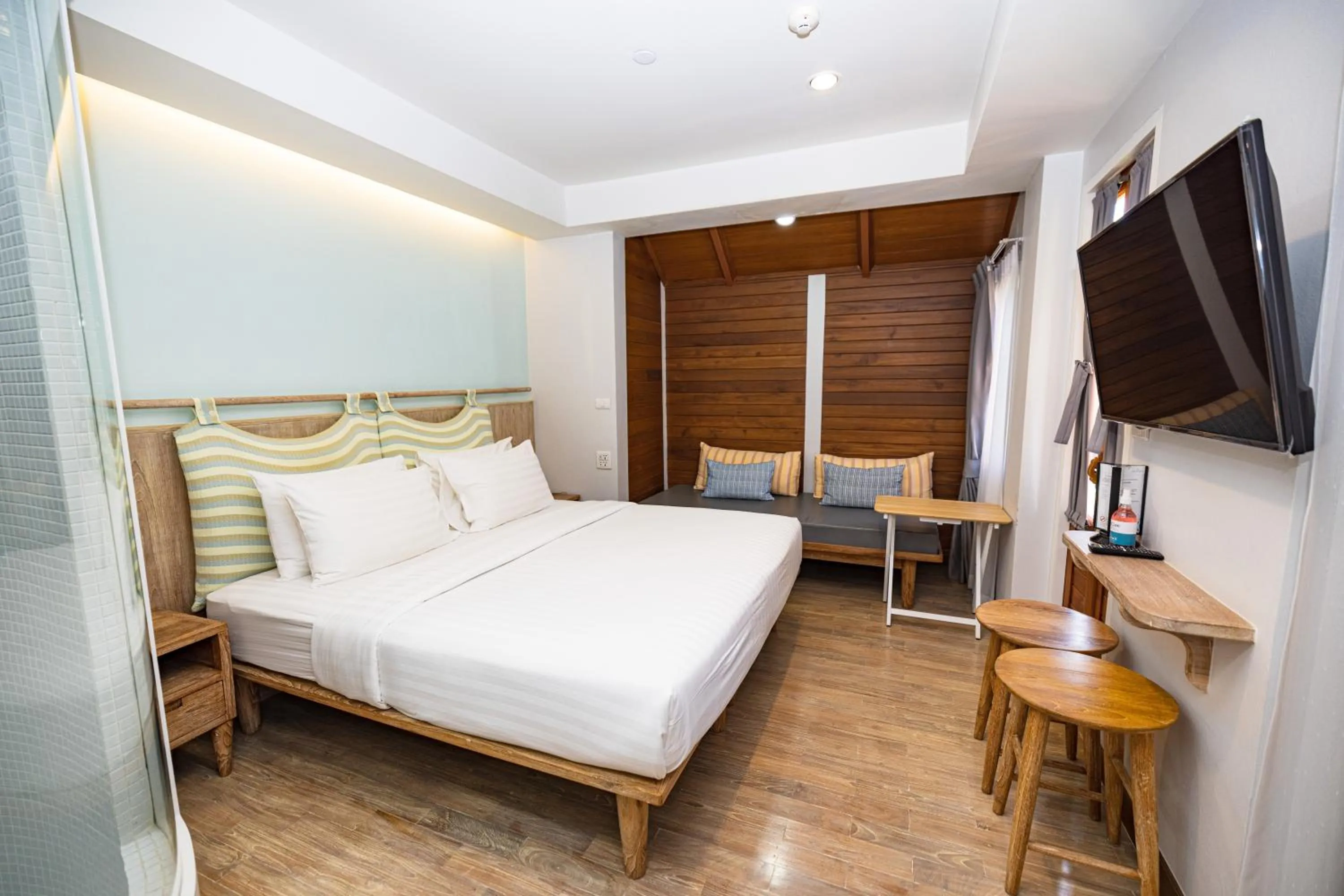 Deluxe Double Room with Balcony in Pastell Oldtown Chiang Mai