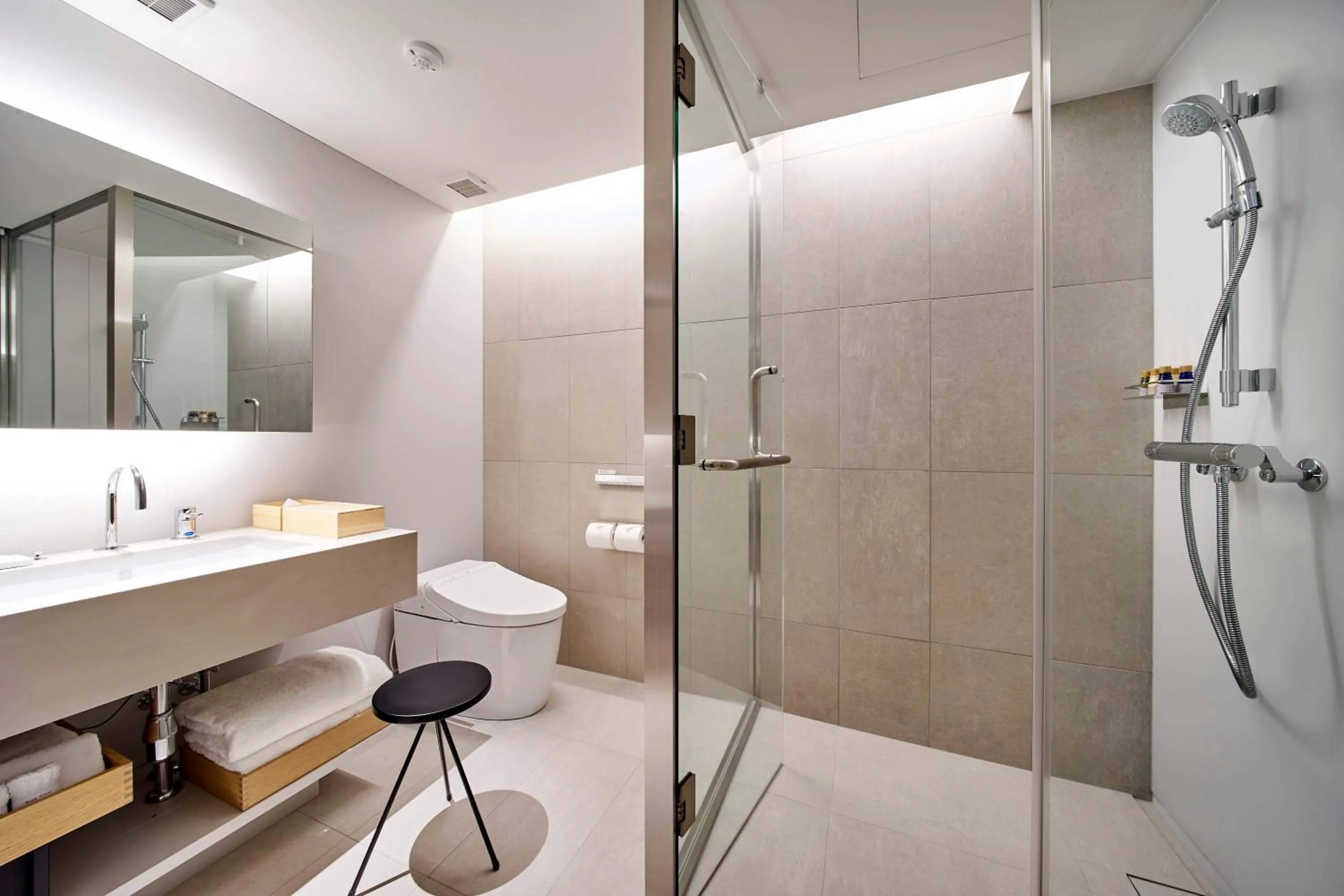 Superior Double Room in TSUKI Tokyo