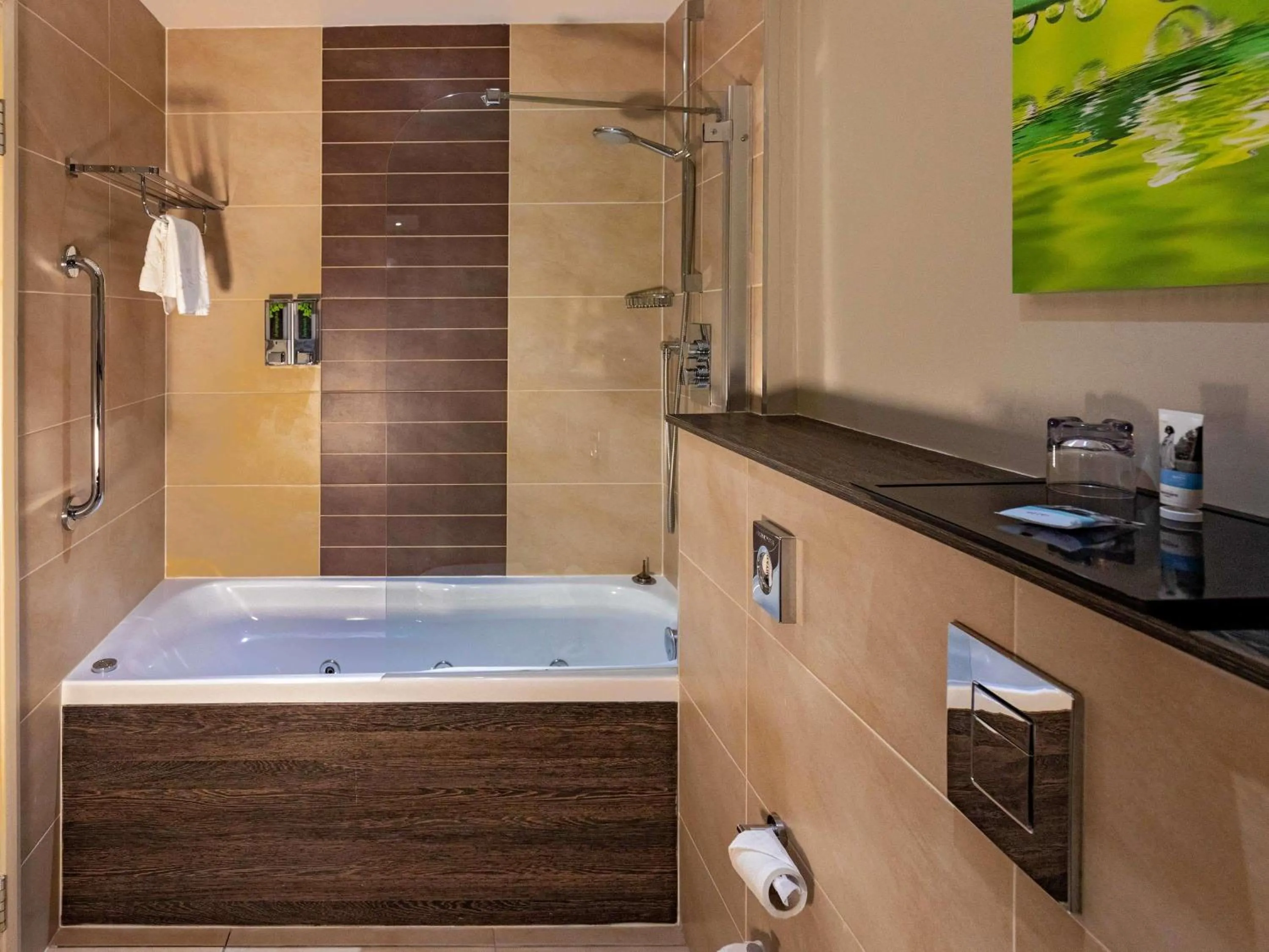 Privilege Double Room in Mercure Milton Keynes Hotel