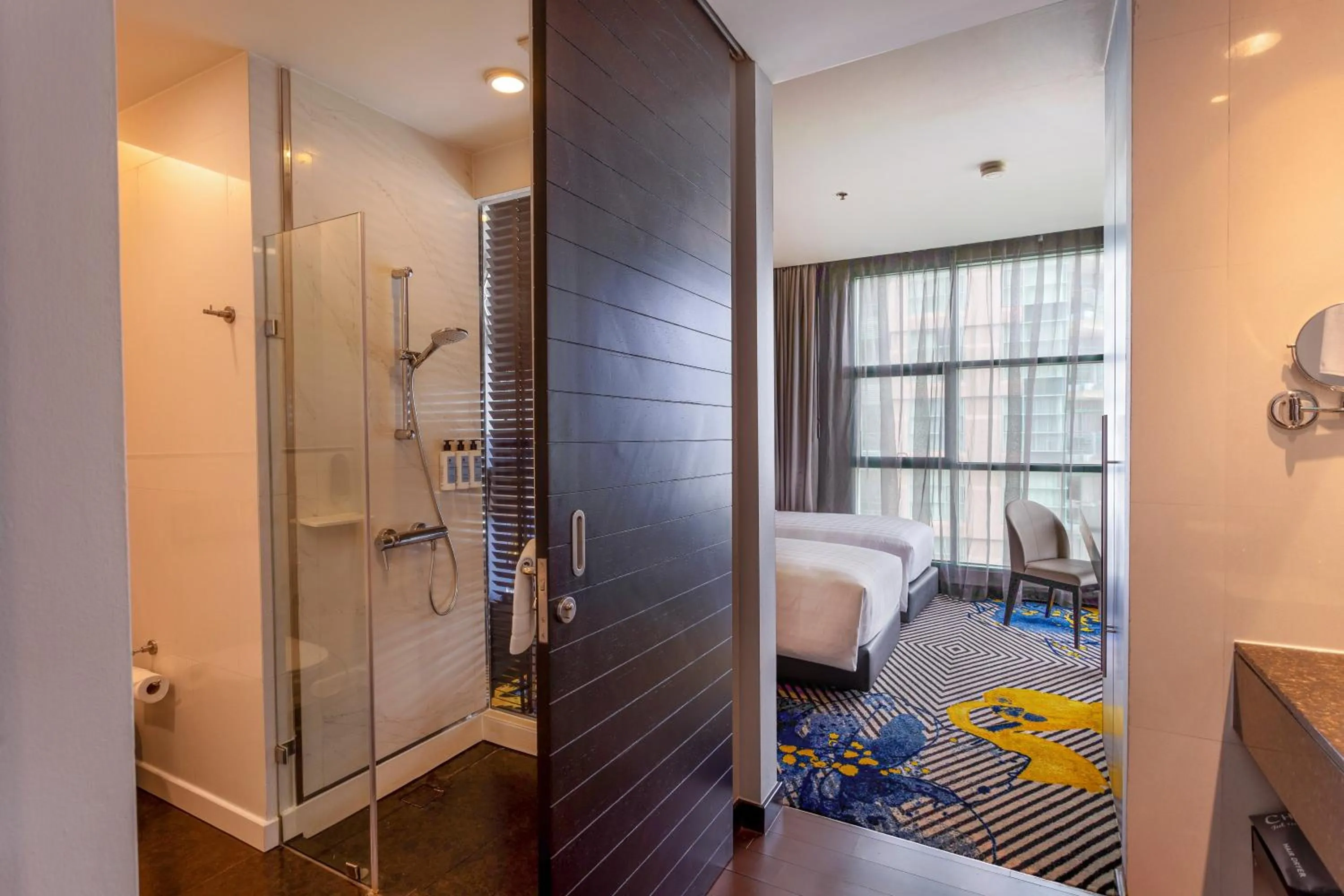 One-Bedroom Suite Twin with City View  in Chatrium Hotel Riverside Bangkok