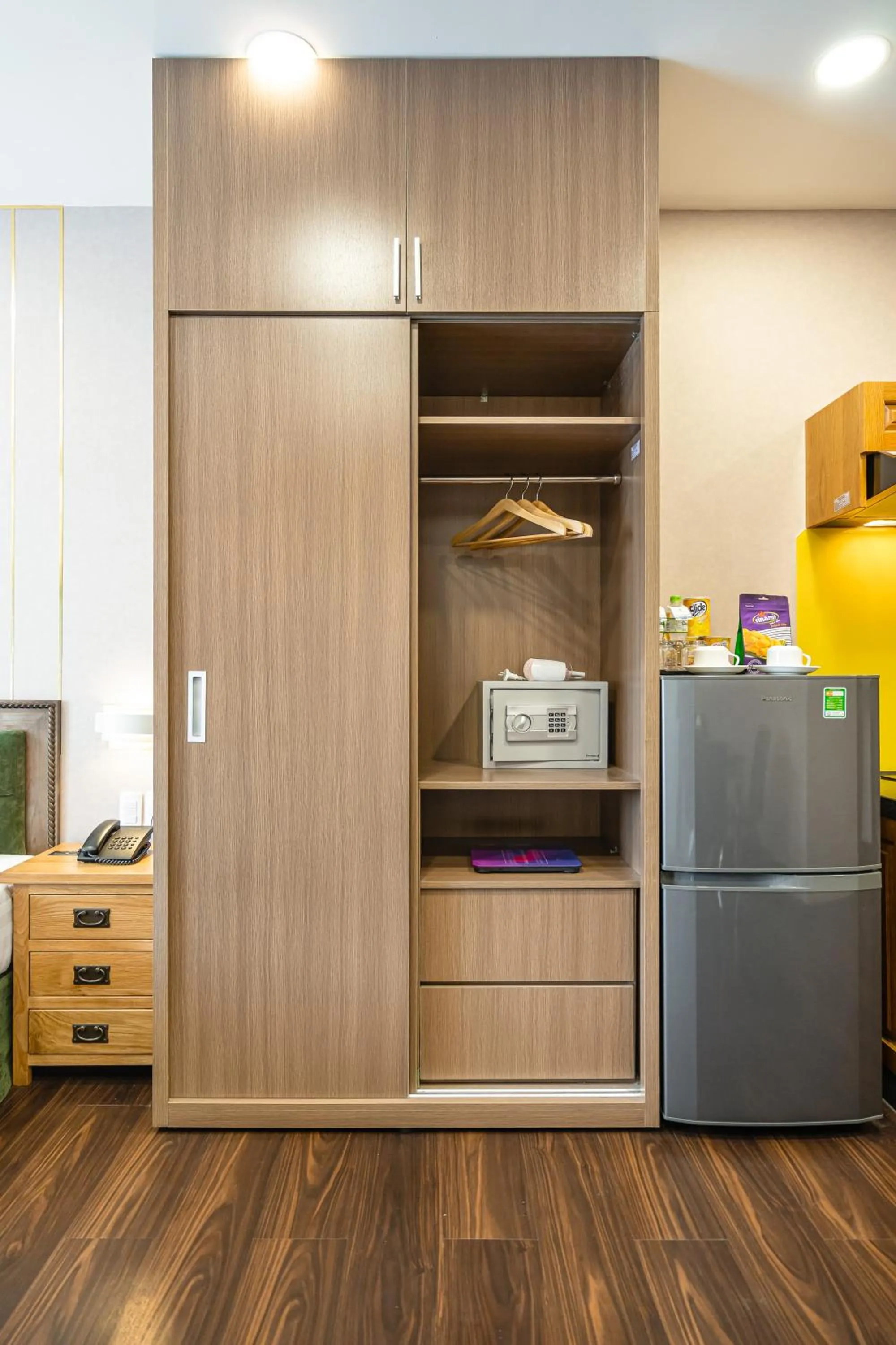 Standard Studio in Emerald Central