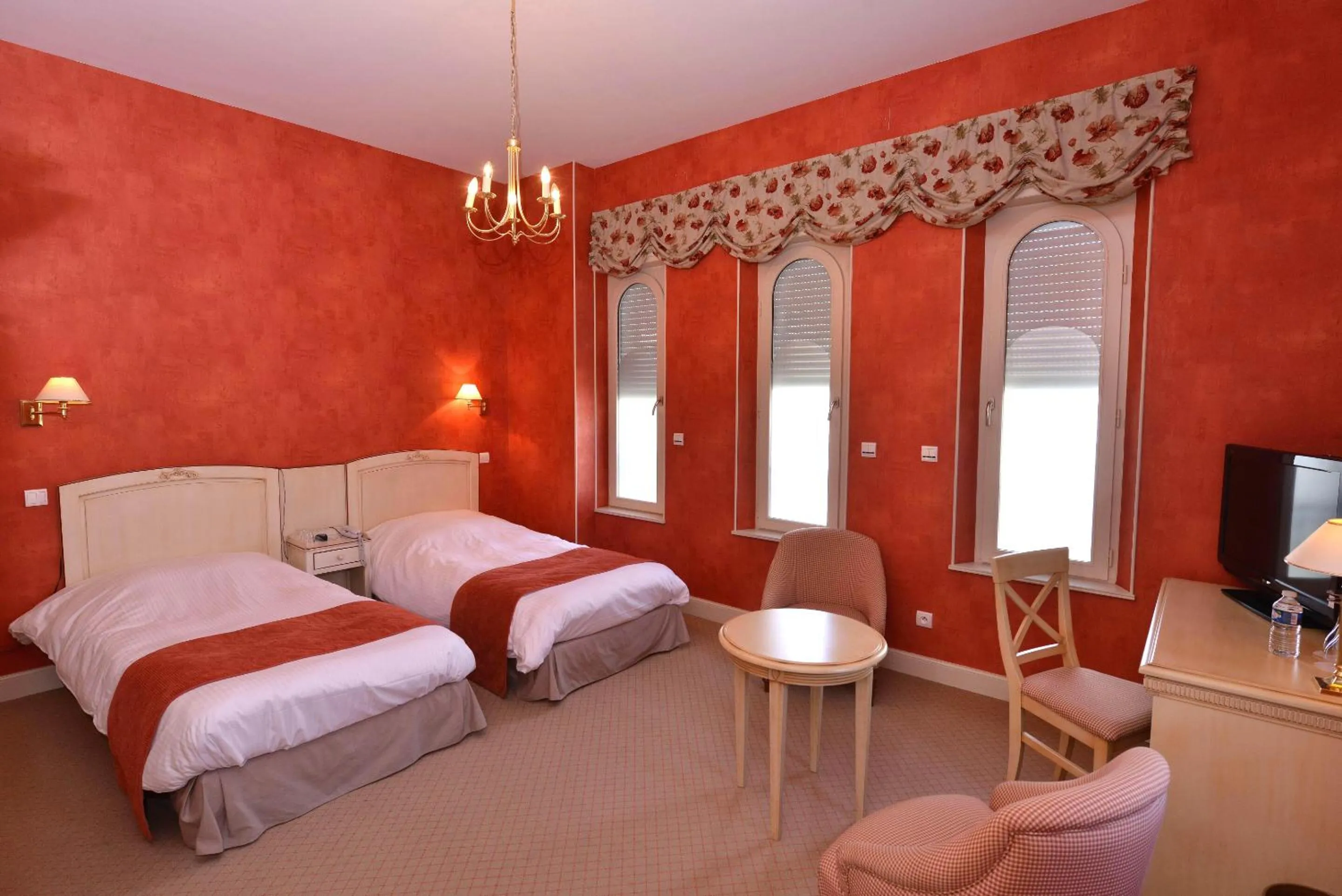 Superior Twin Room in Hotel Castel Jeanson