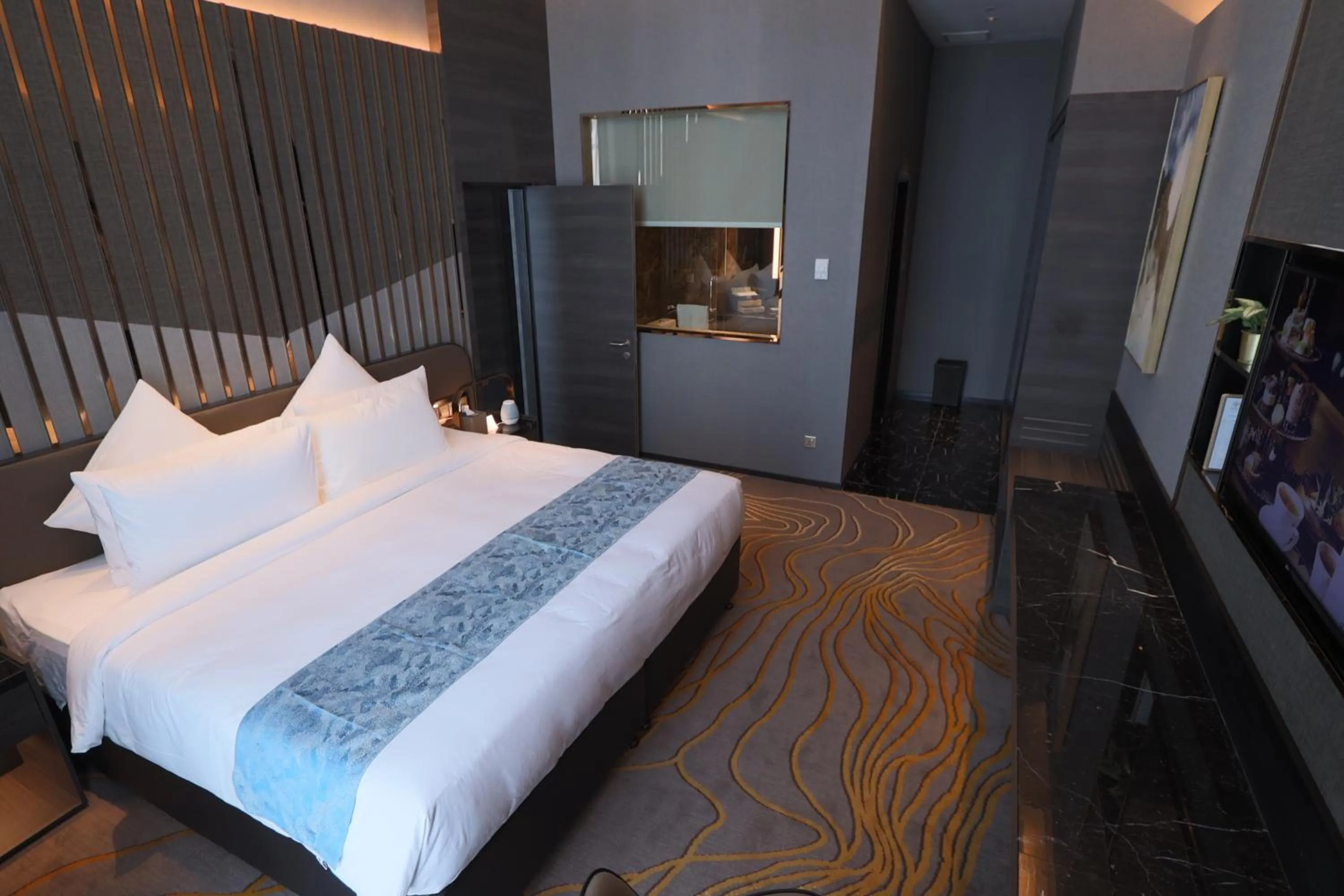 Merchant Suite in Ames Hotel