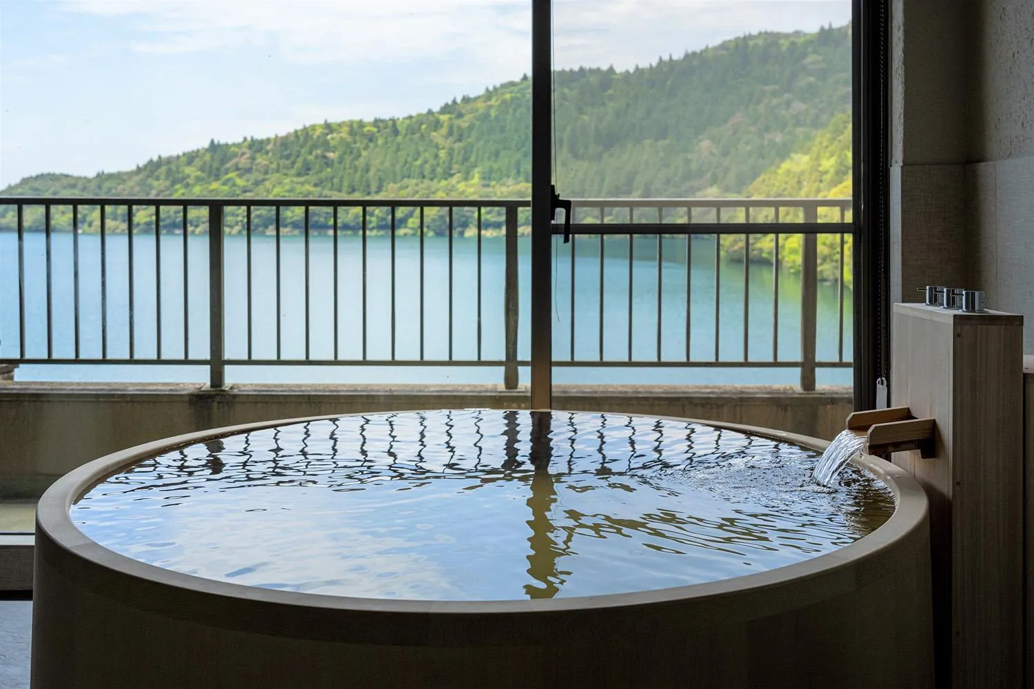 Superior Family Room in Azumaen