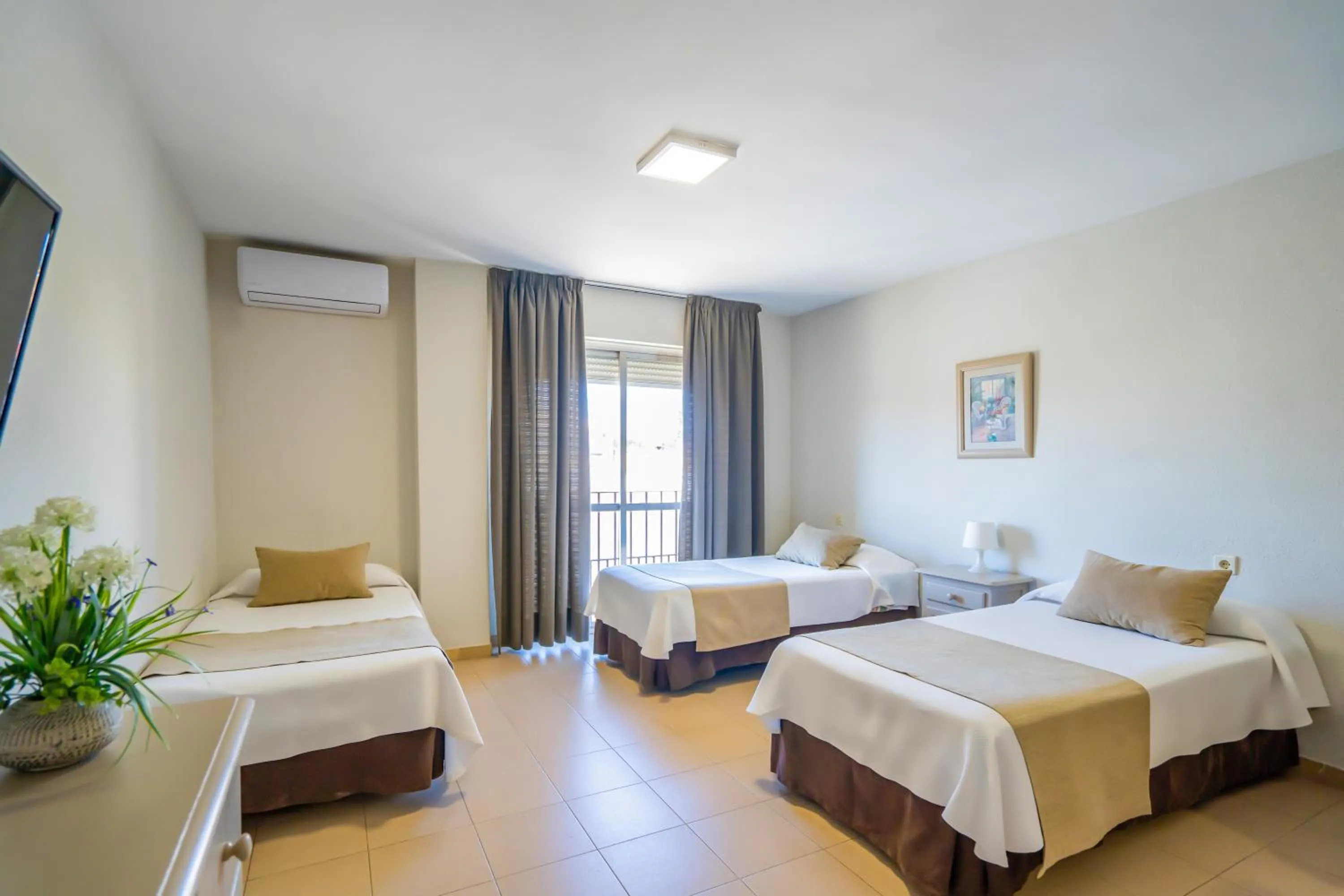 Studio (3 Adults) in Apartamentos Puerta del Sur