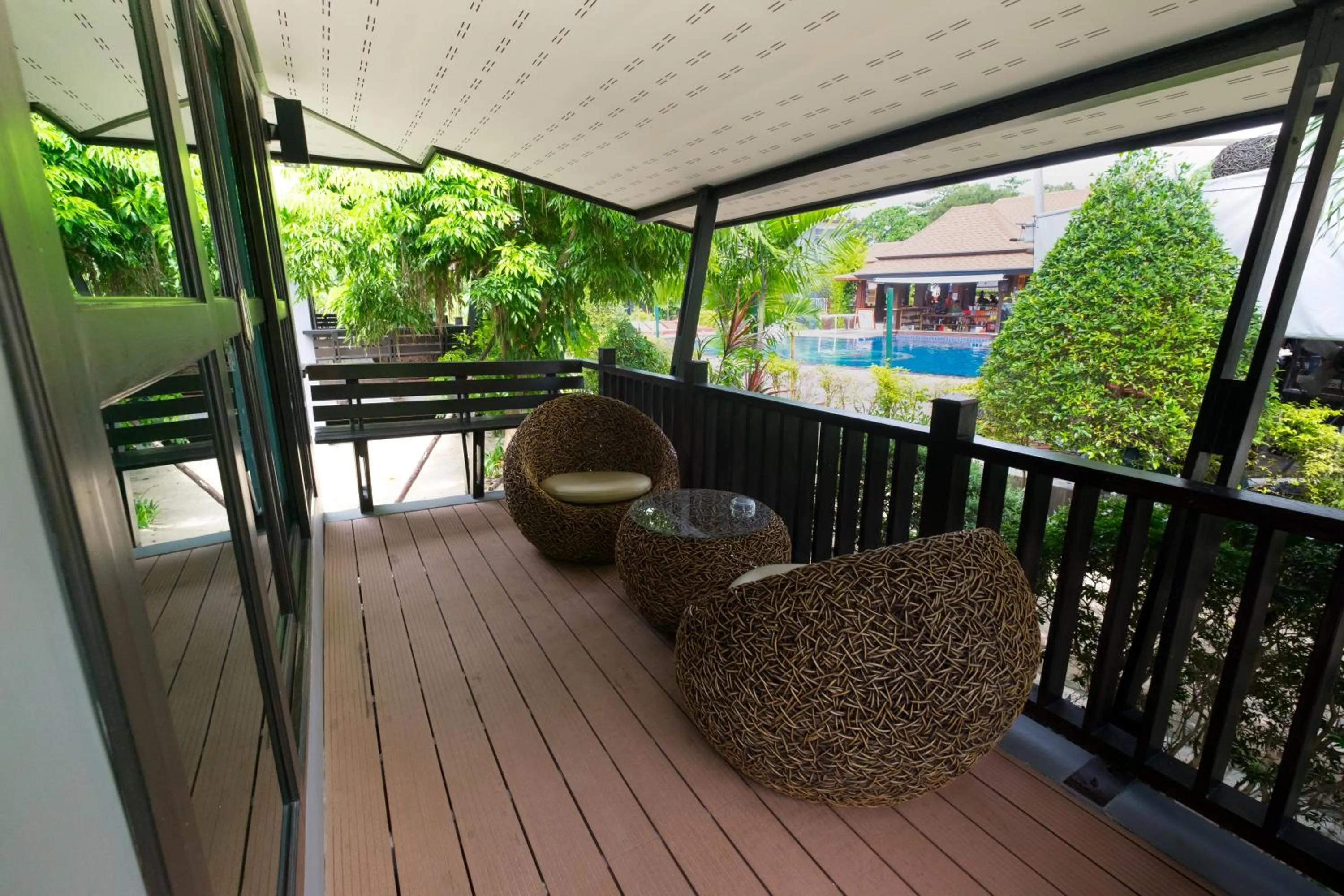 Villa Pool View Double Bed in Ibiza House Phi Phi