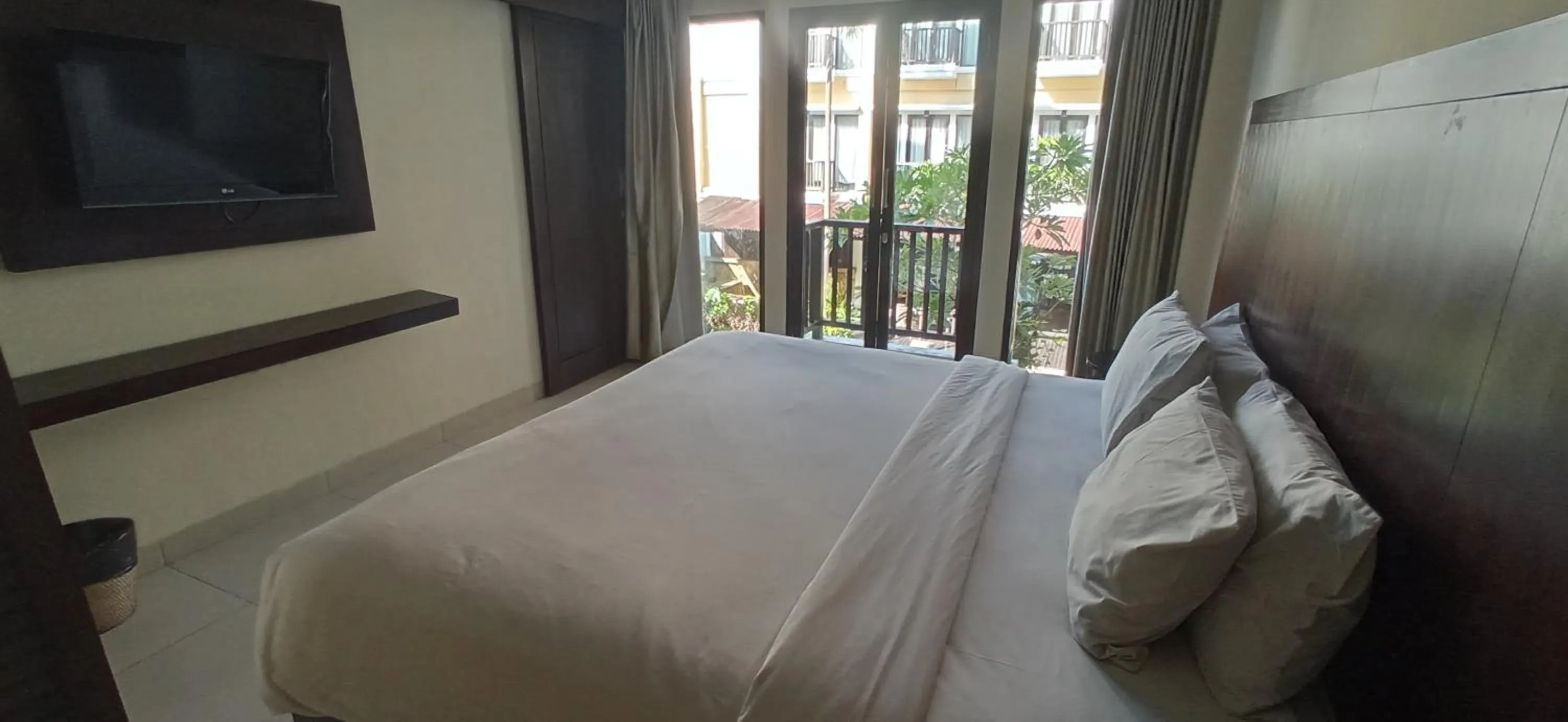 Superior Double or Twin Room in Suris Boutique Hotel
