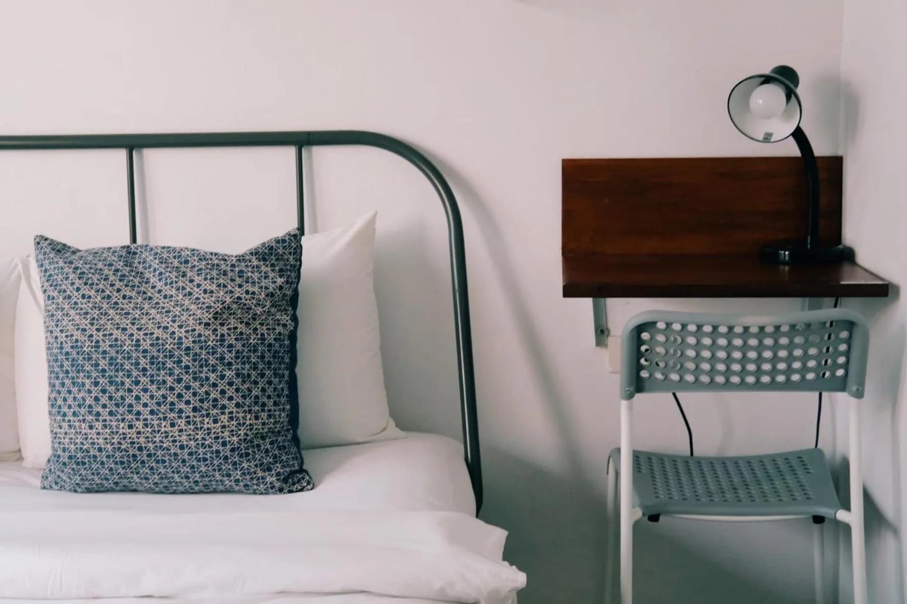 Deluxe Room - Free One Way Airport Pick Up in MORN-ING HOSTEL