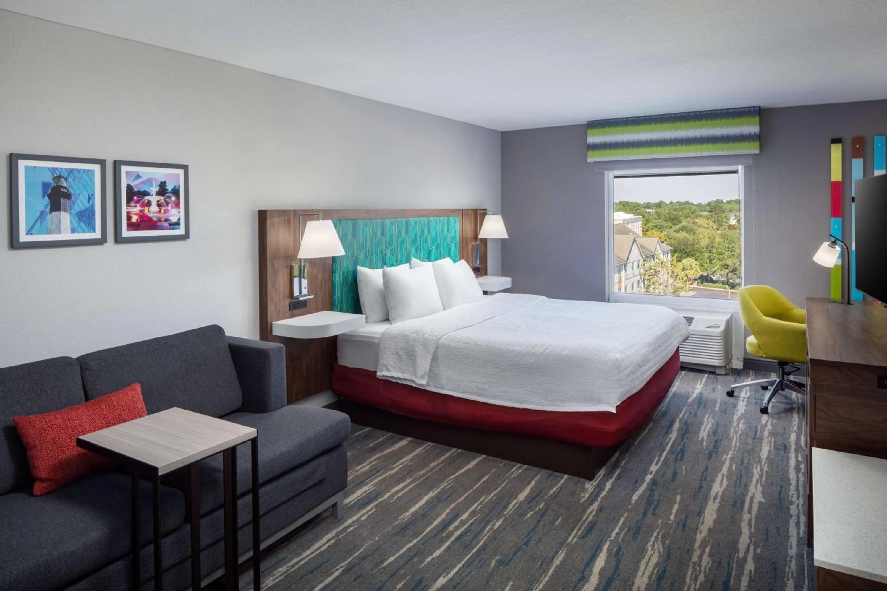 King Room with Sofa Bed - Non-Smoking in Hampton Inn & Suites Savannah - I-95 South - Gateway