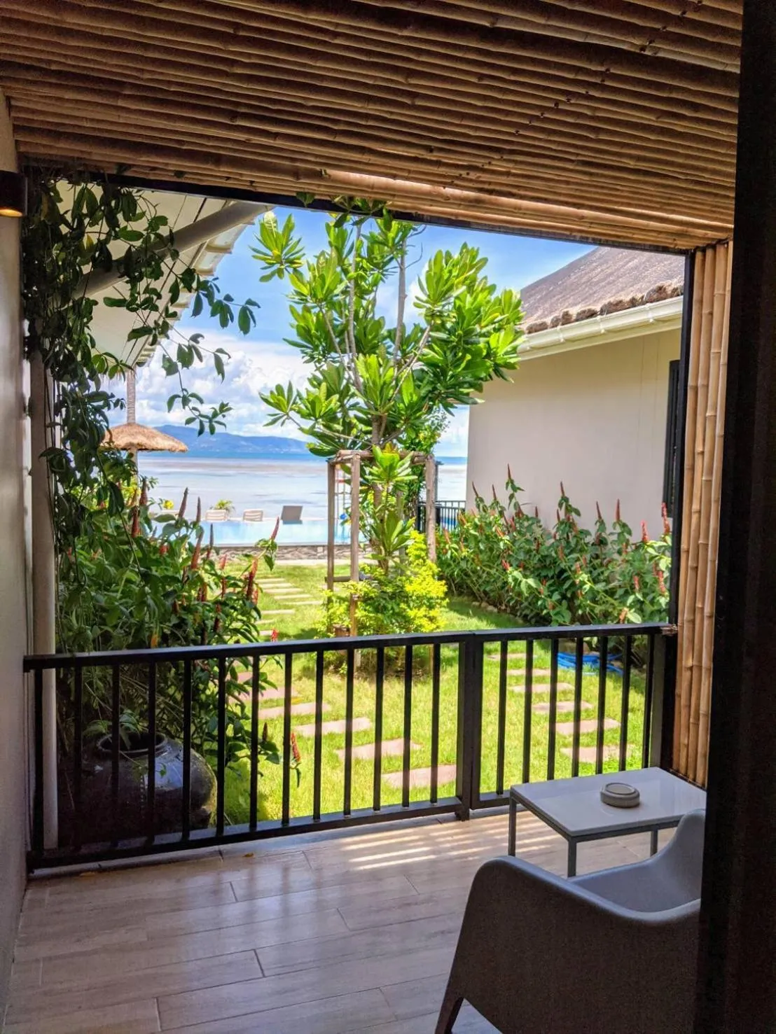 Deluxe Double Room with Sea View in Samutra Residences