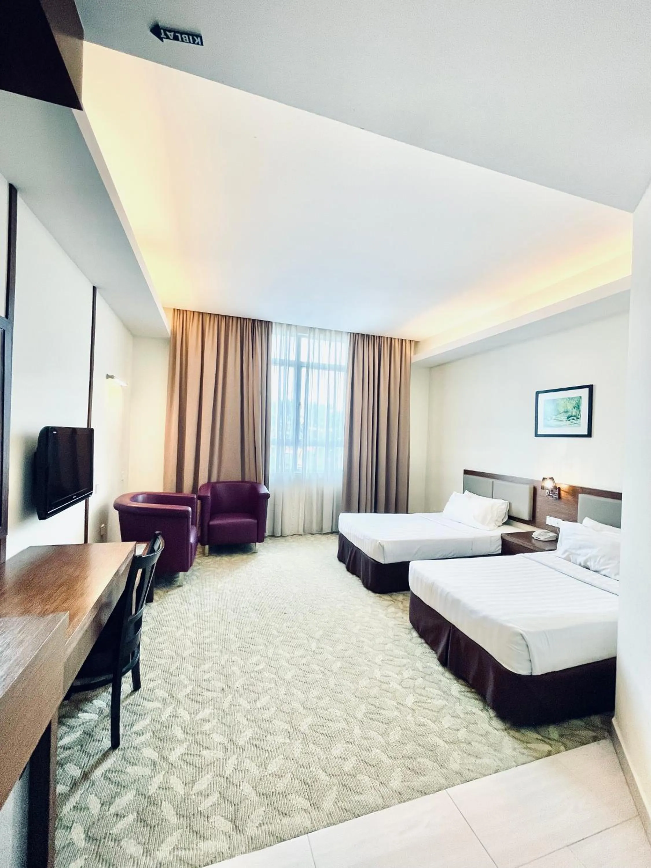 Deluxe Twin Room in Seemsoon Hotel