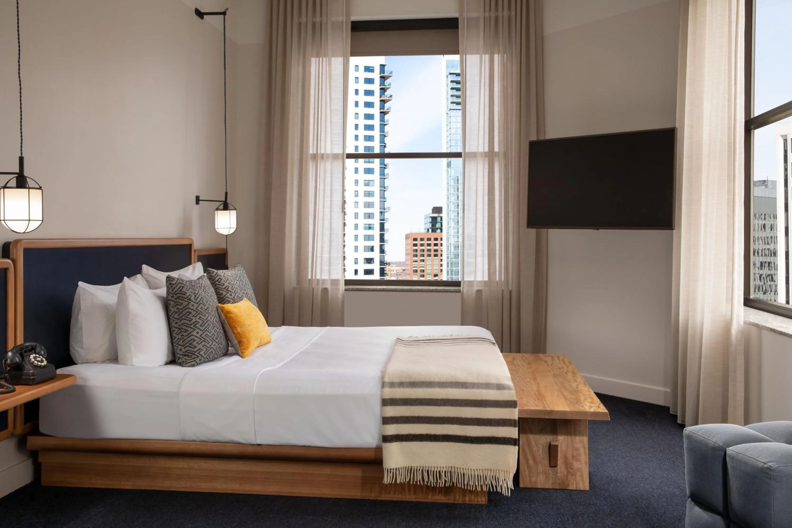 King Room in Emery Hotel, Autograph Collection