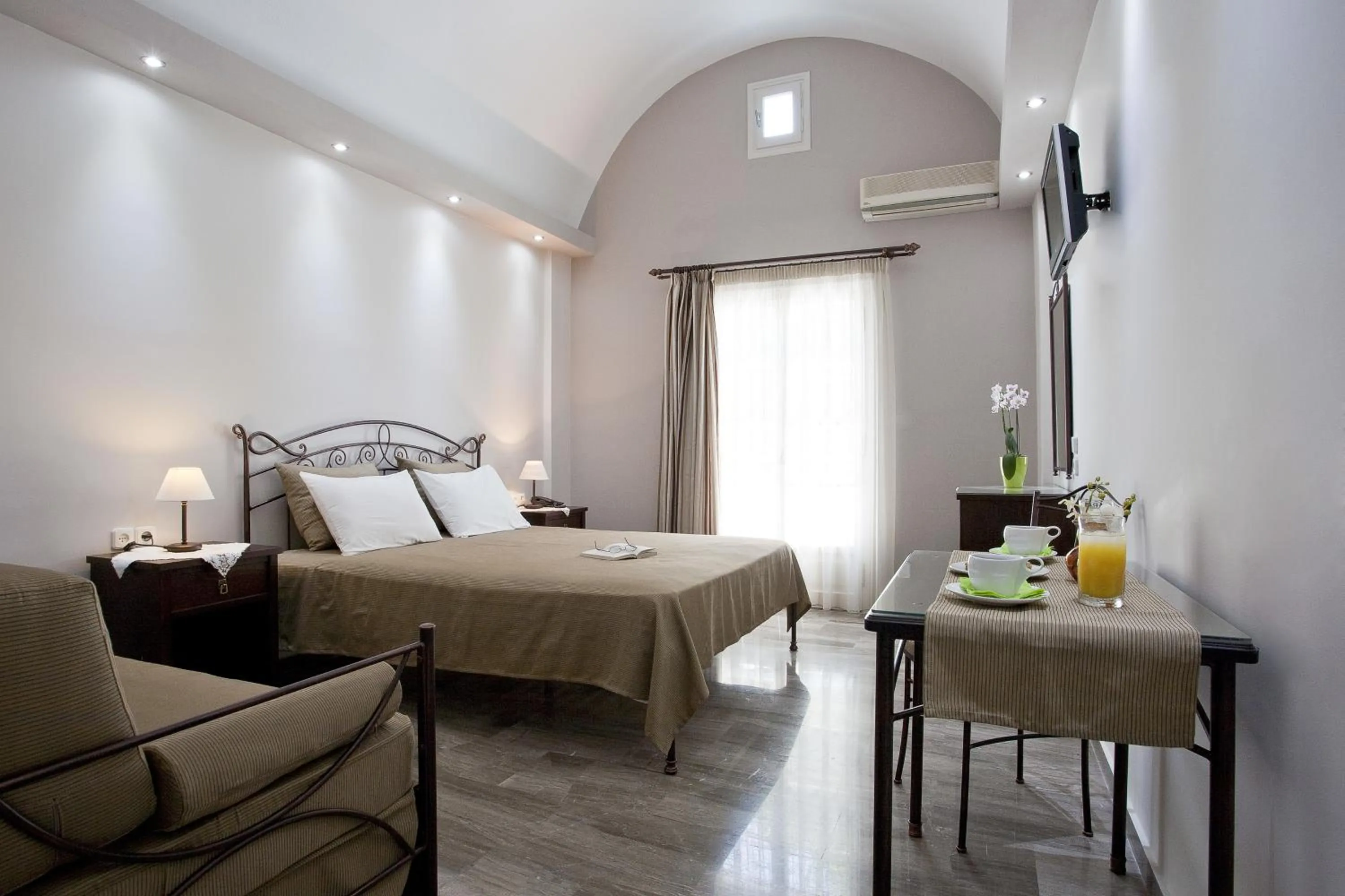 Studio (3 Adults) in Preka Maria