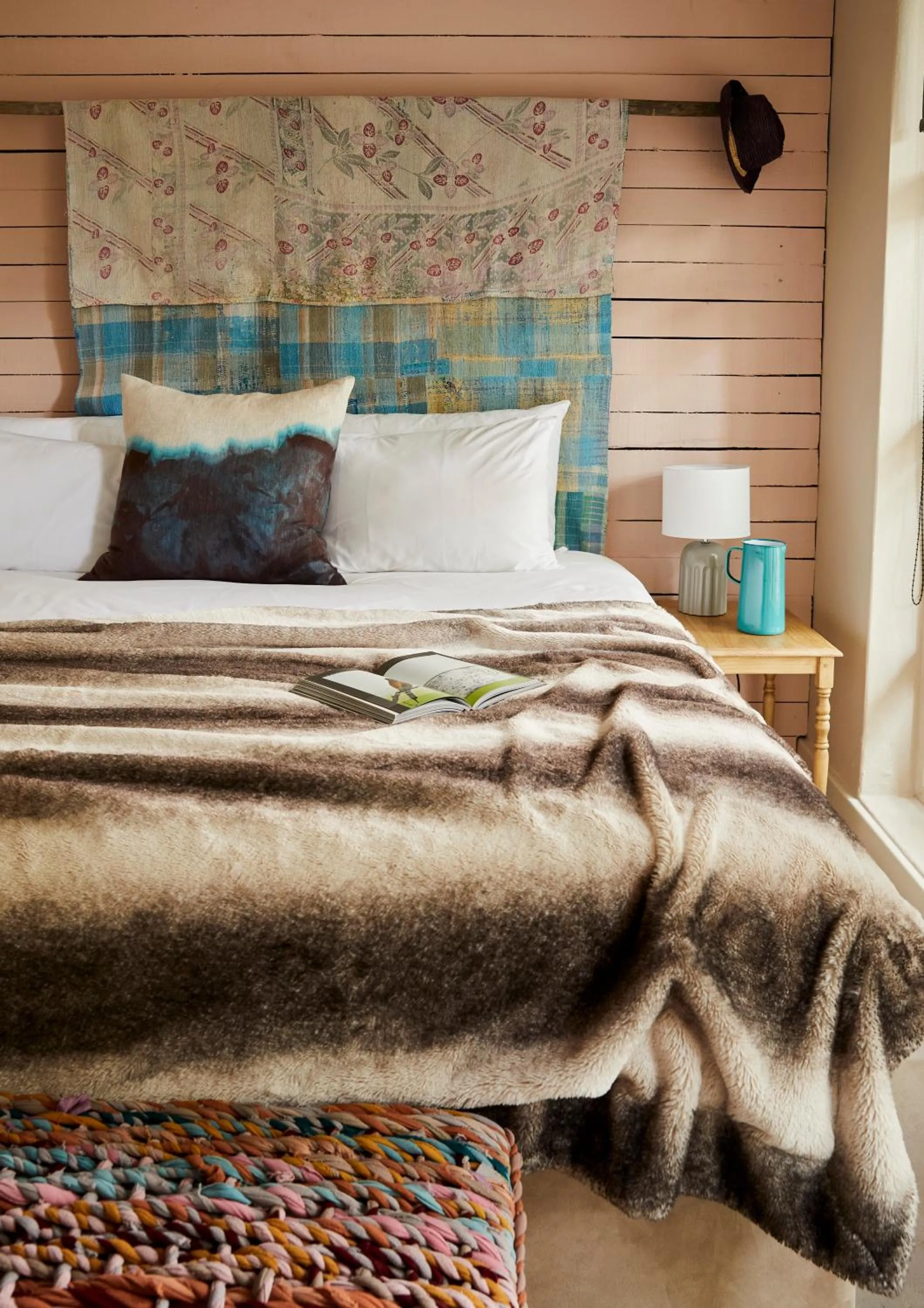 Economy Double Room with King Bed in THE BIG - Luxury Backpackers