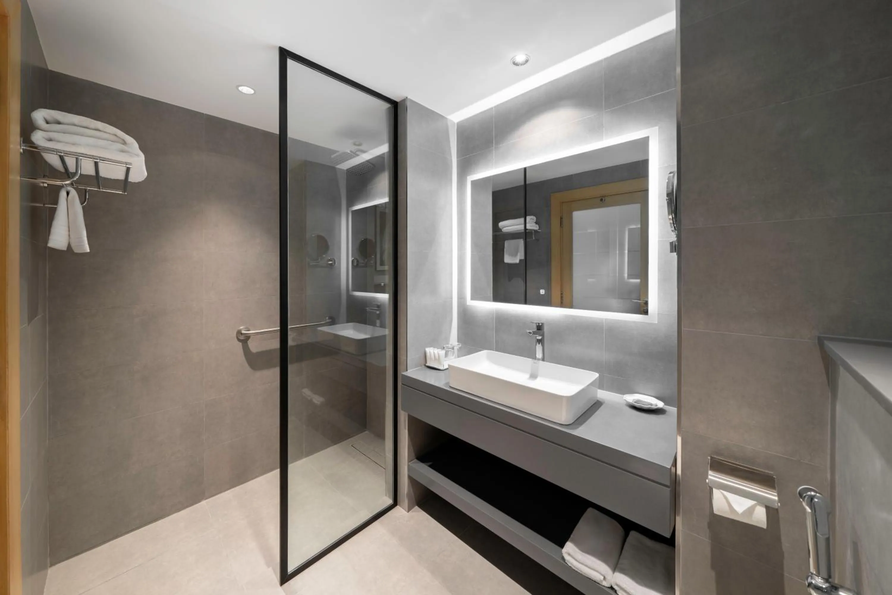 Superior Room in Park Inn by Radisson Al Khobar