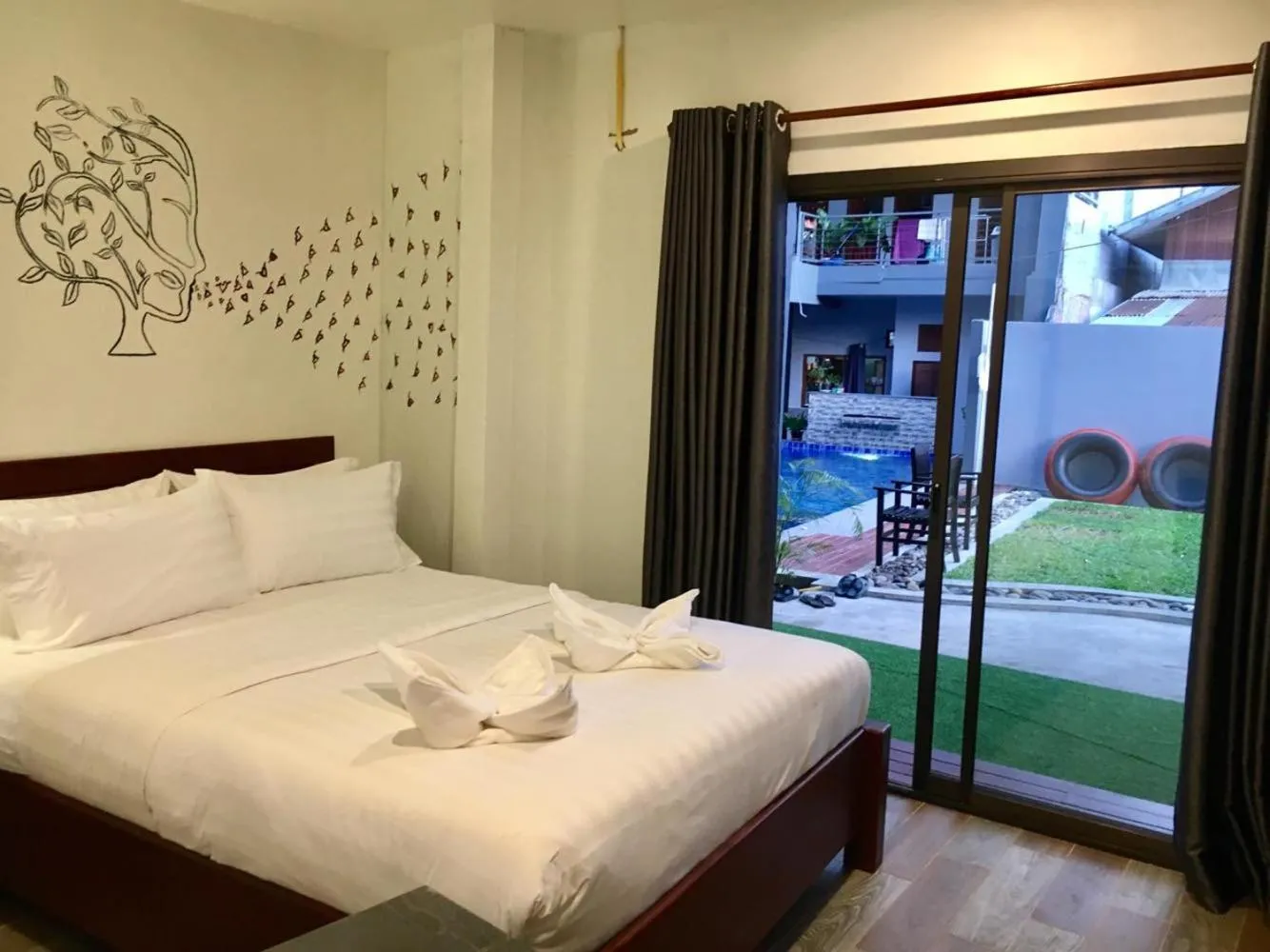 Bungalow with Garden View in FARAWAY SUITES