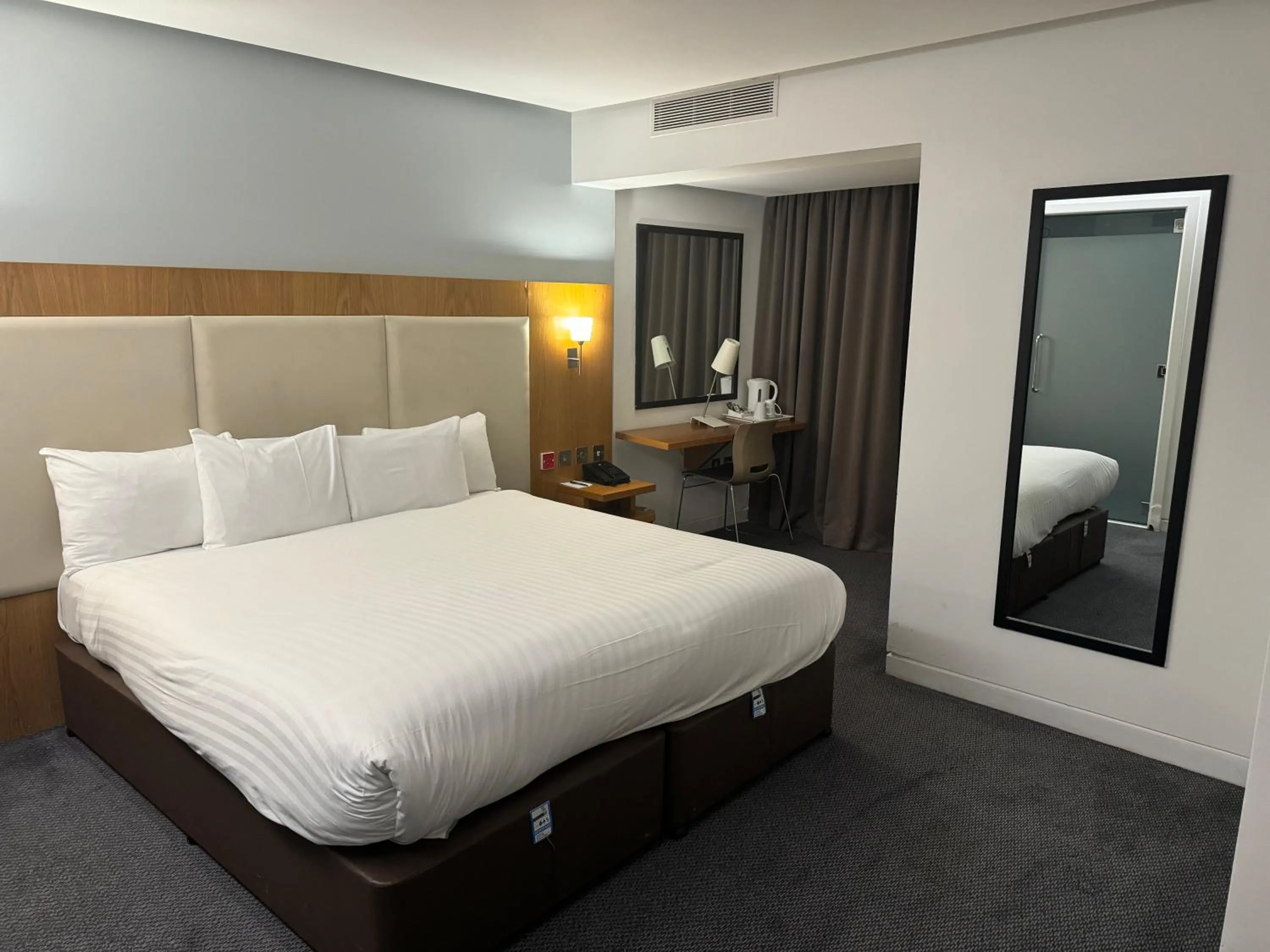 Standard King Room - Accessible in Holiday Inn Sittingbourne by IHG