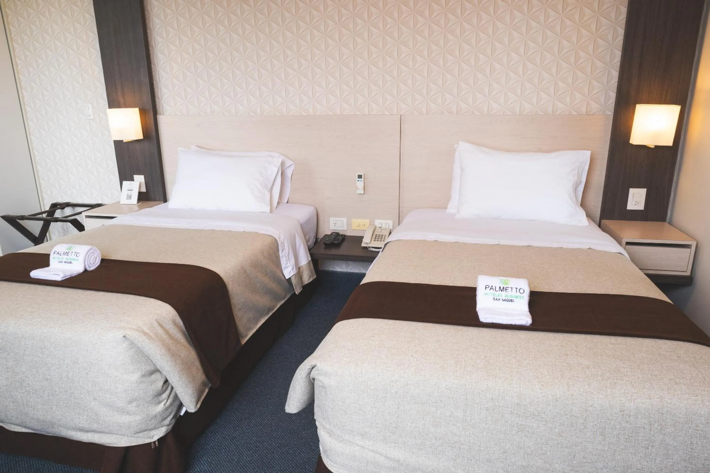 Twin Room in Palmetto Hotel Business San Miguel