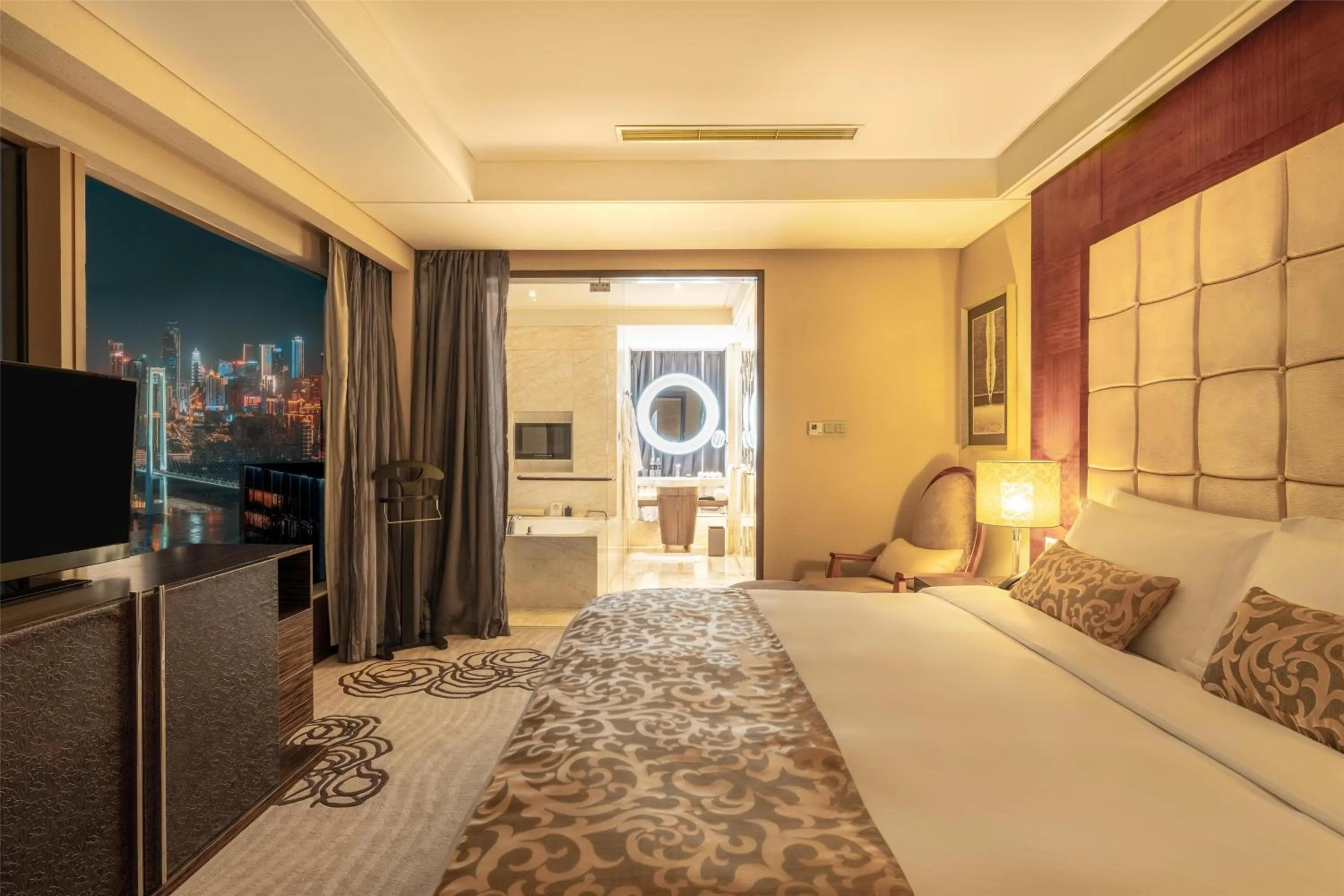 Deluxe Suite in Kempinski Hotel Chongqing - Complimentary 500ml Home-Brewed beer voucher upon check-in