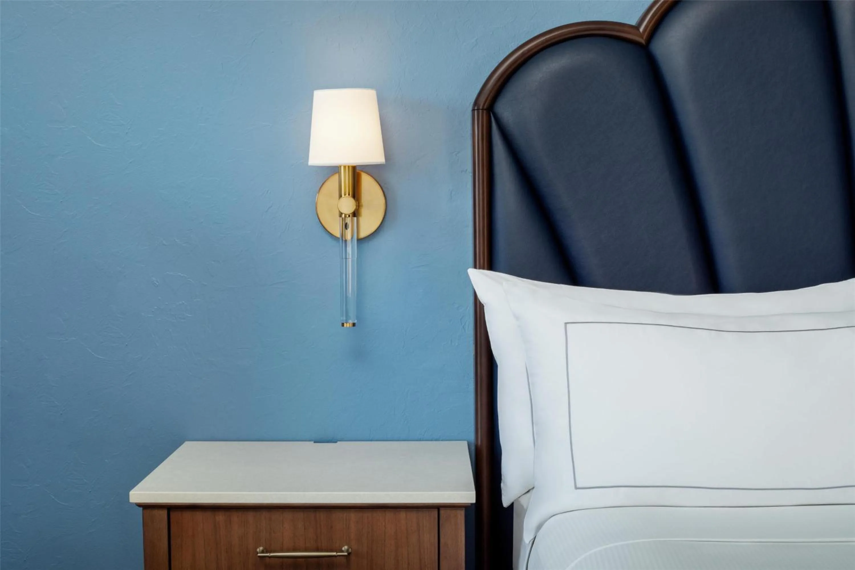 Deluxe King Room - High Floor in The Skirvin Hilton Oklahoma City