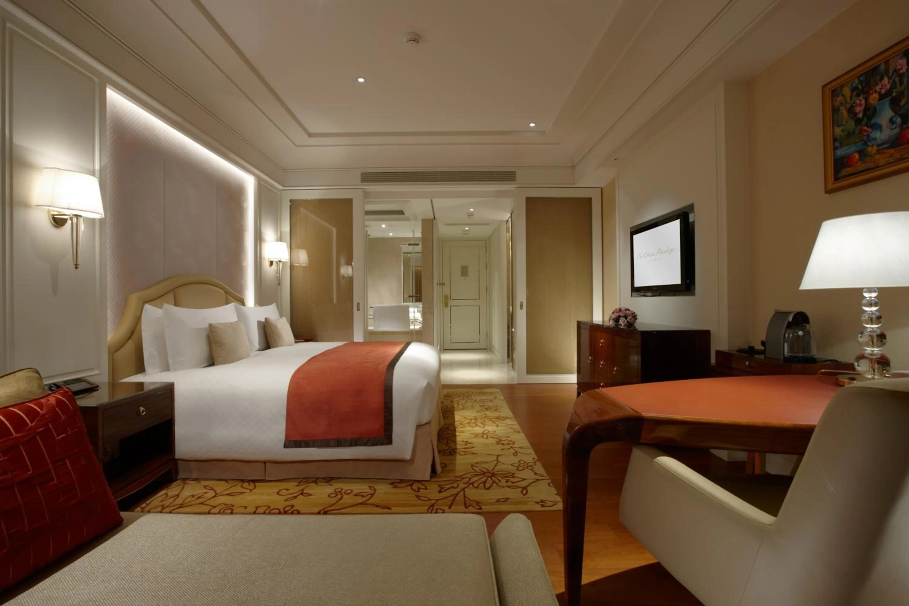 Deluxe King Room in The Okura Prestige Taipei