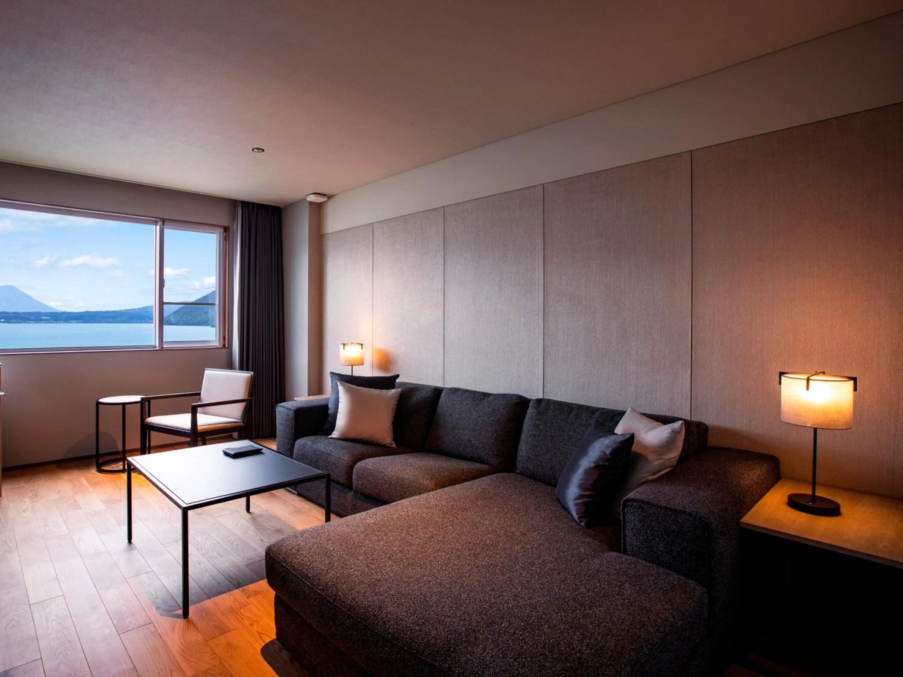 Executive Twin Room with Onsen View Bath-Club BLD - single occupancy - Non-Smoking(Buffet Dinner & Breakfast Included) in The Lake View Toya Nonokaze Resort