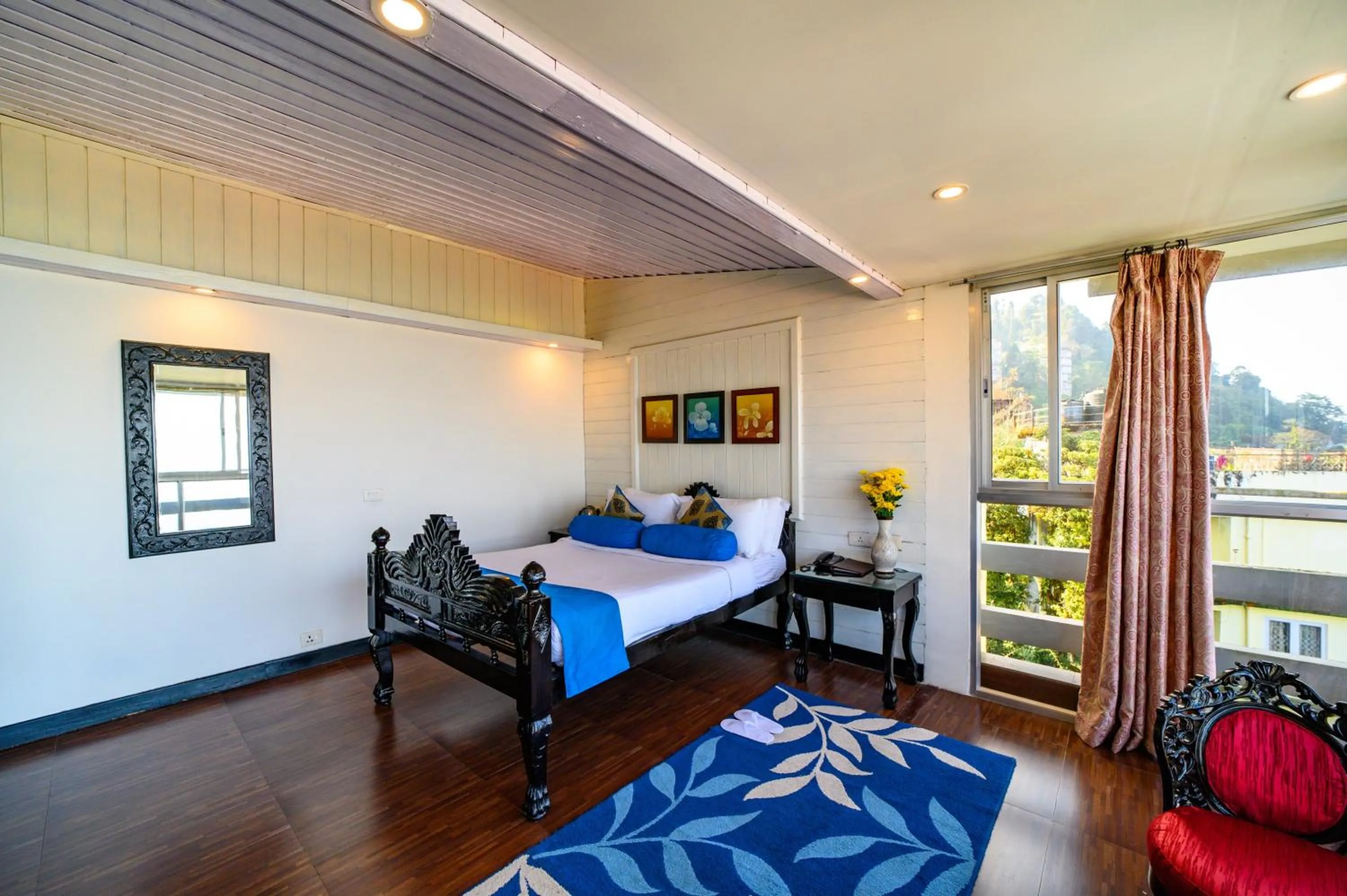 Double Room with Mountain View in Sinclairs Darjeeling